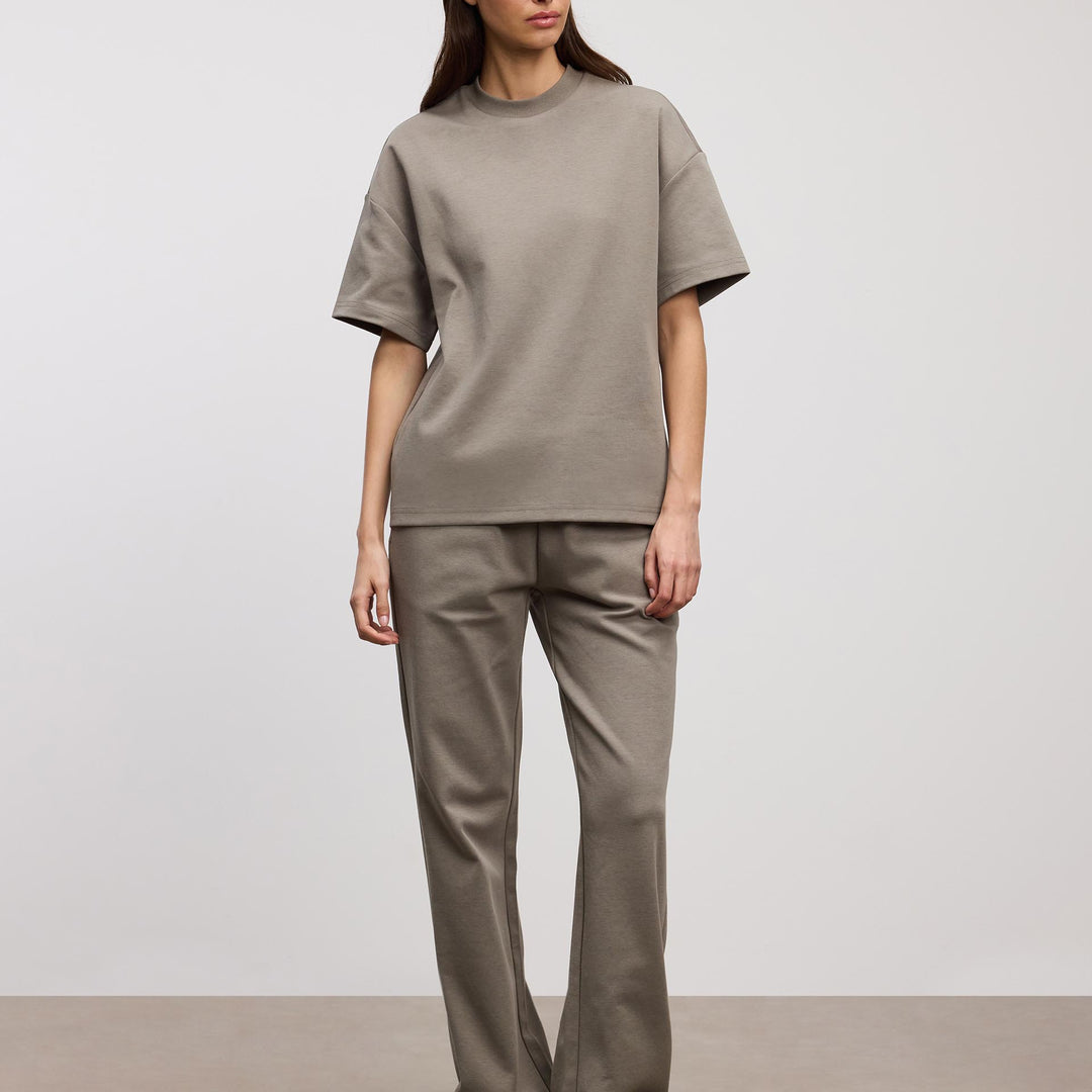 Womens Interlock Relaxed T-Shirt in Olive
