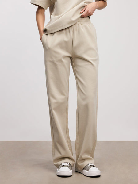 Womens Interlock Straight Leg Jogger in Stone