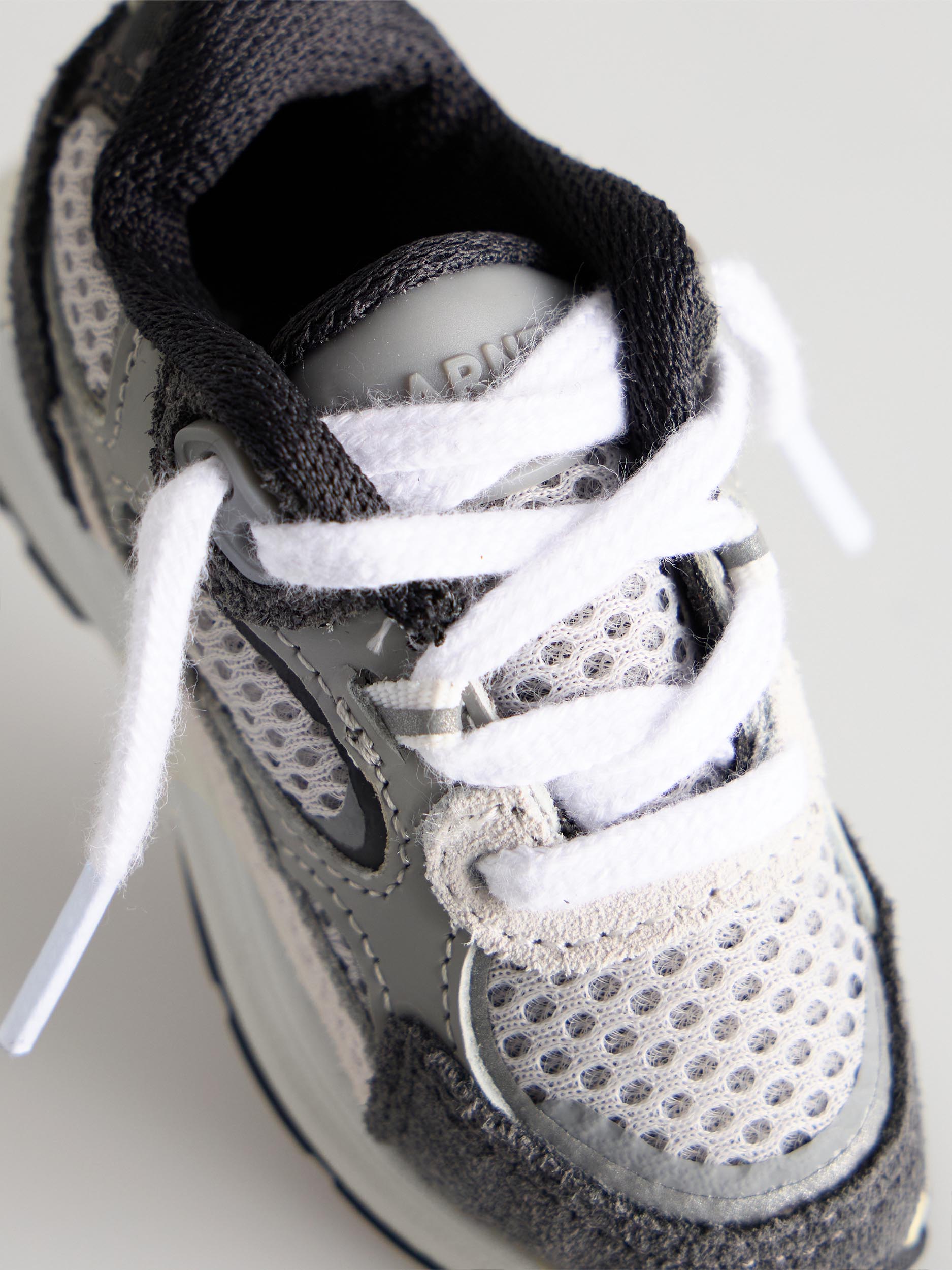 Circuit Trainer Keychain in Ocean Grey