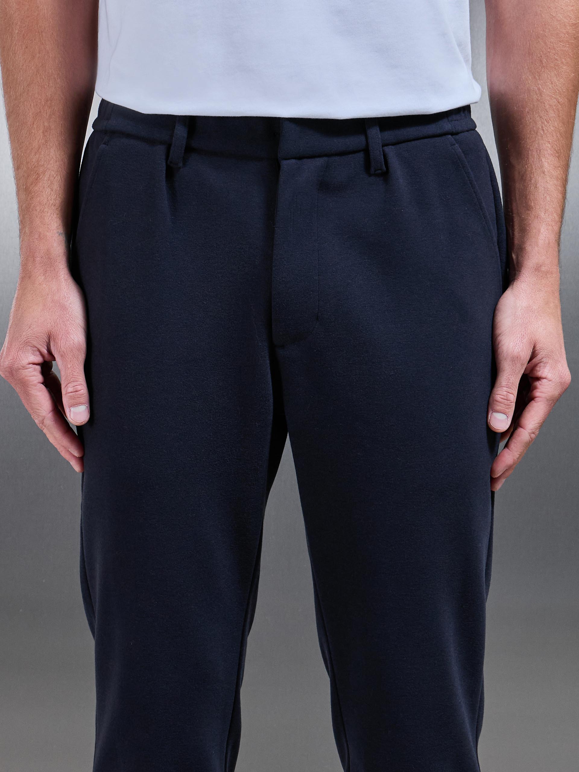 Knitted Tailored Jogger in Navy