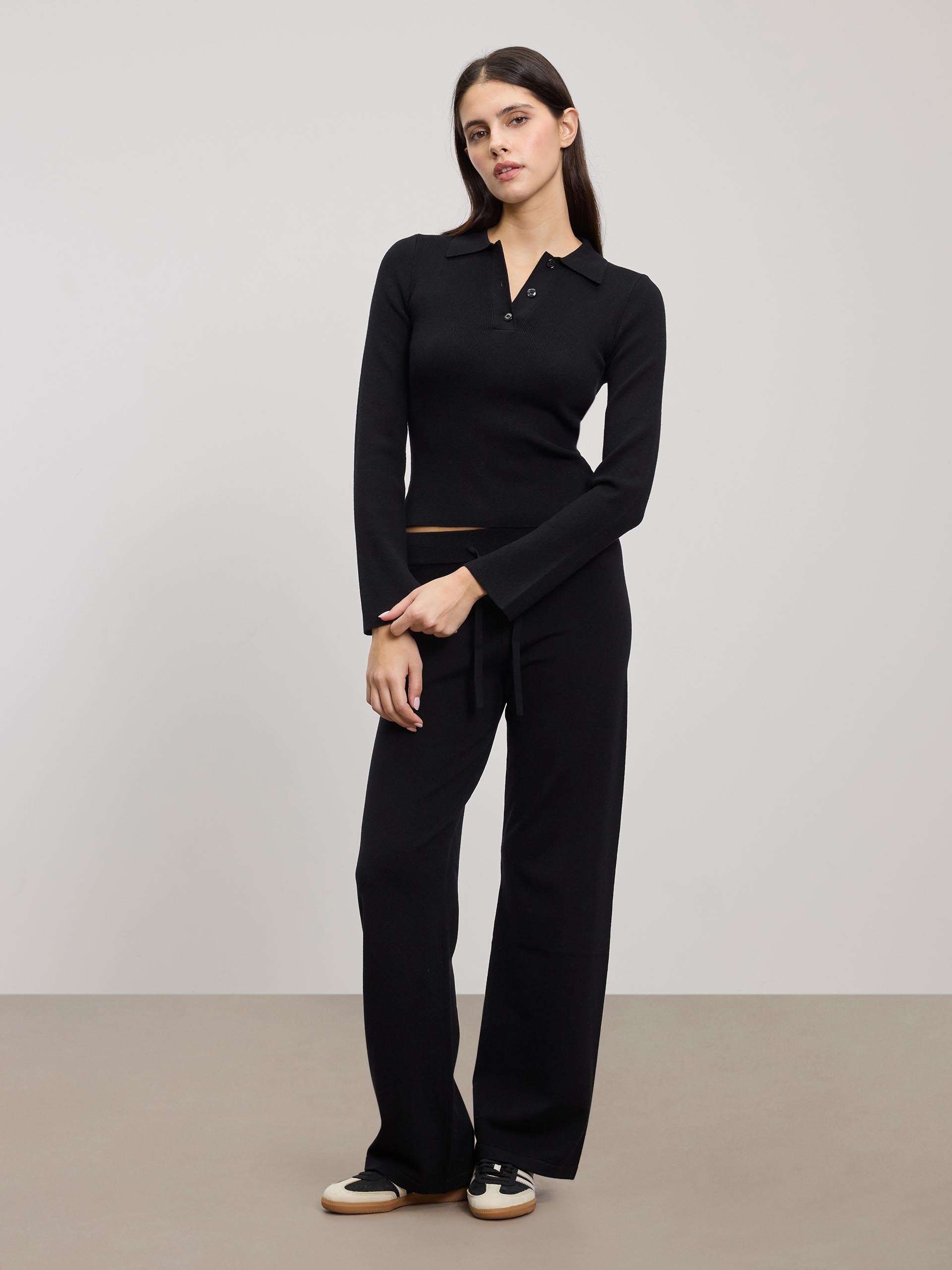 Womens Light Knit Polo Shirt in Black