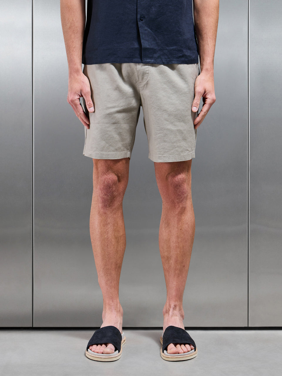 Linen Drawstring Short in Light Sage