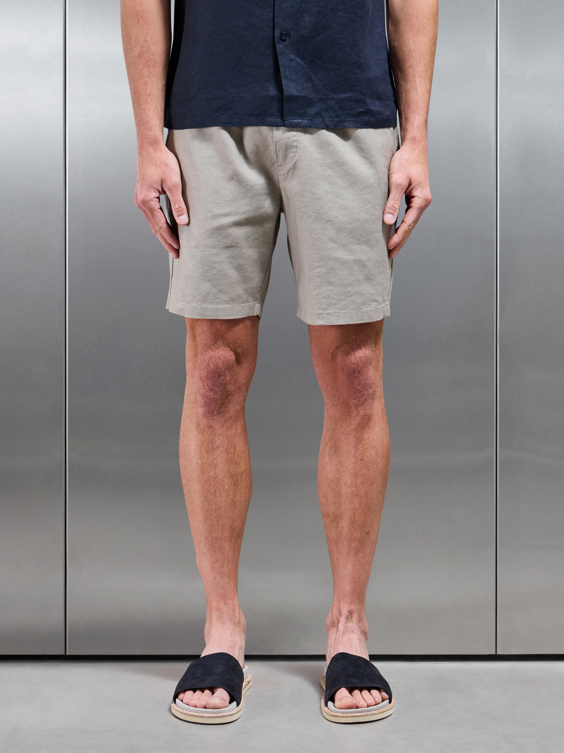 Linen Drawstring Short in Light Sage