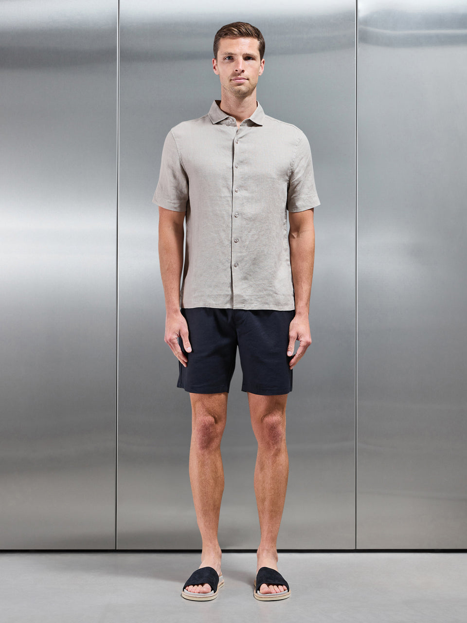 Linen Drawstring Short in Navy