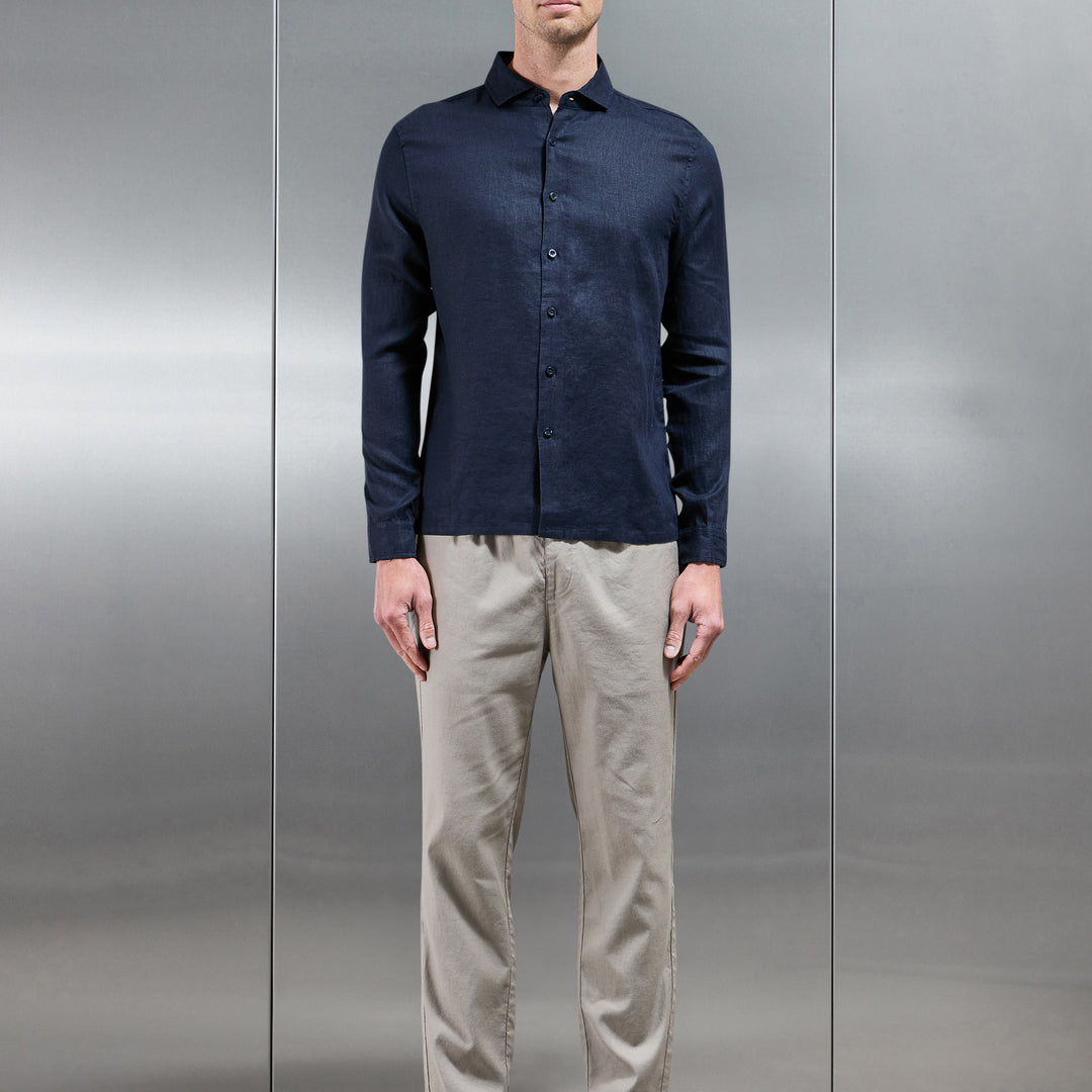 Linen Long Sleeve Cutaway Collar Shirt in Navy