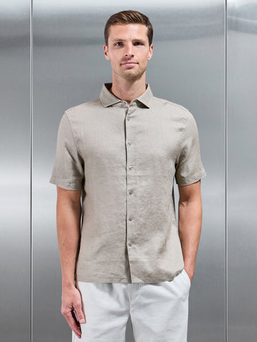 Linen Short Sleeve Cutaway Collar Shirt in Light Sage