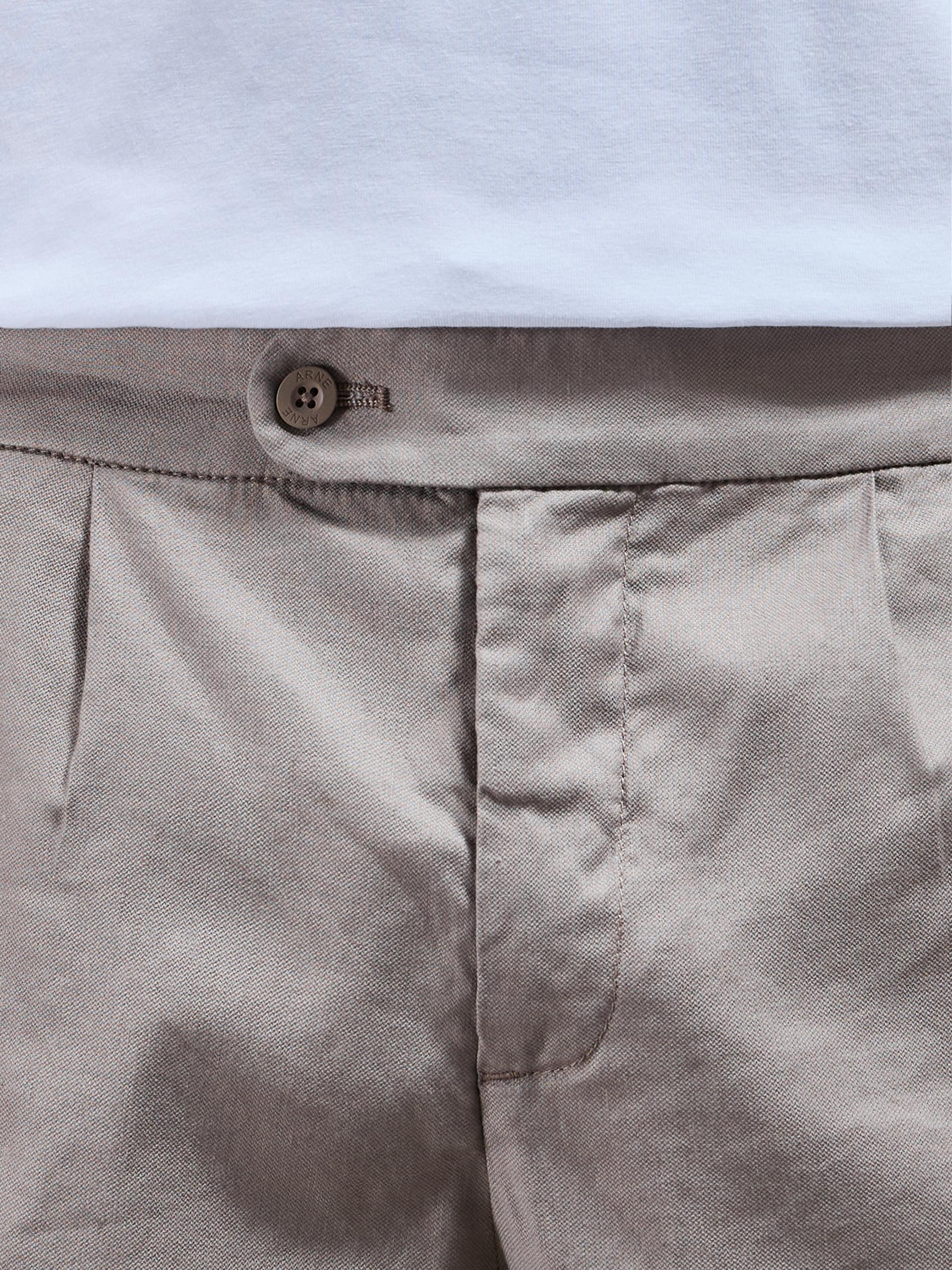 Linen Tailored Short in Taupe