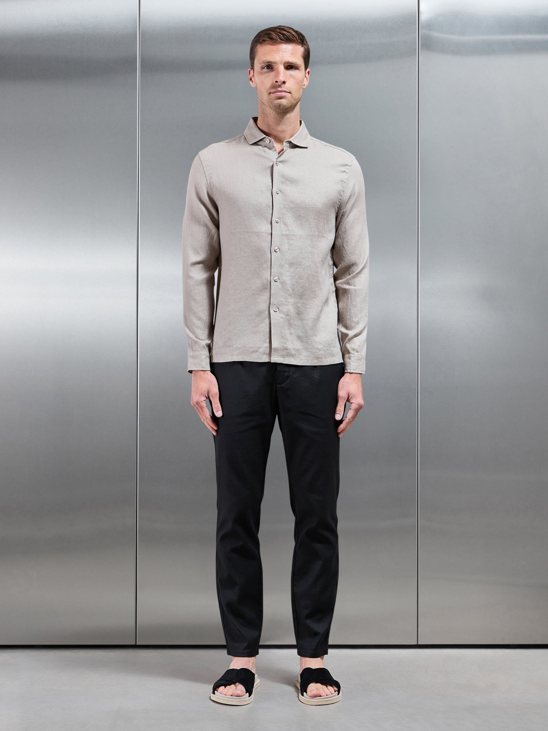 Linen Tailored Trouser in Black