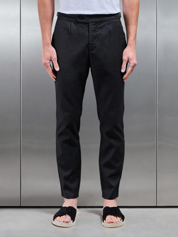 Linen Tailored Trouser in Black