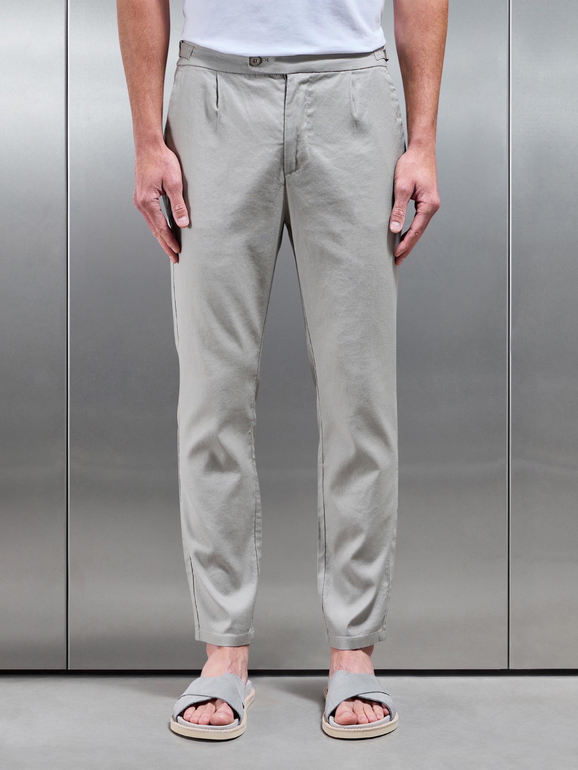Linen Tailored Trouser in Stone