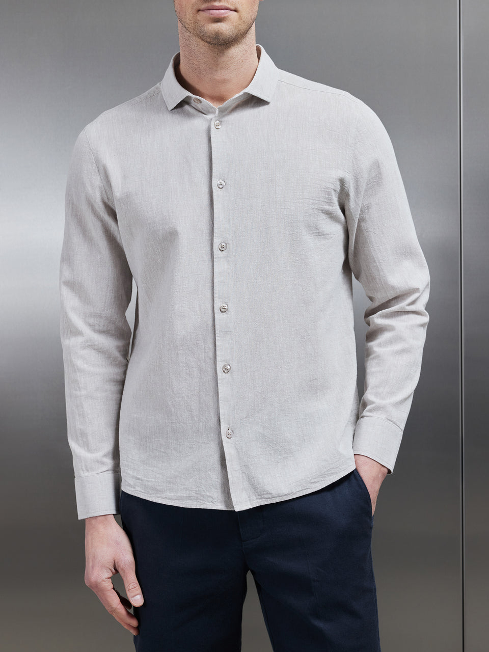 Linen Long Sleeve Cutaway Collar Shirt in Stone