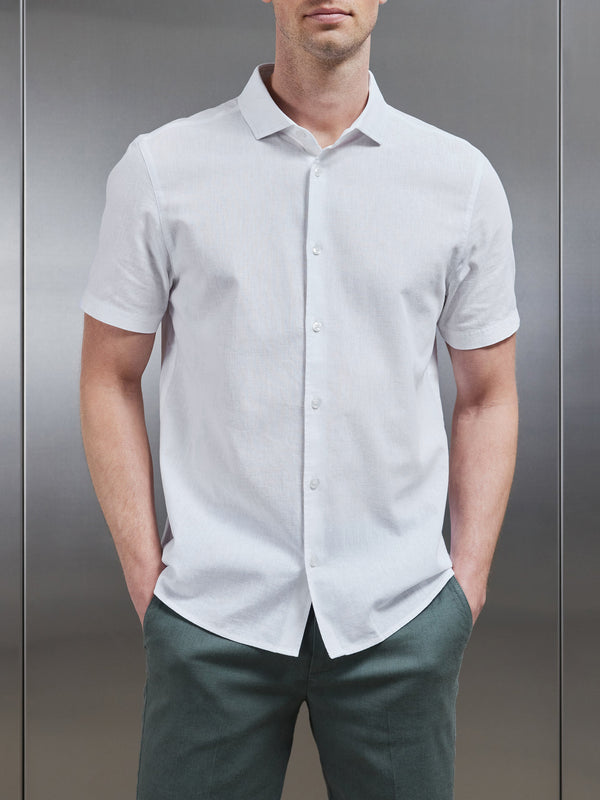 Linen Short Sleeve Cutaway Collar Shirt in White