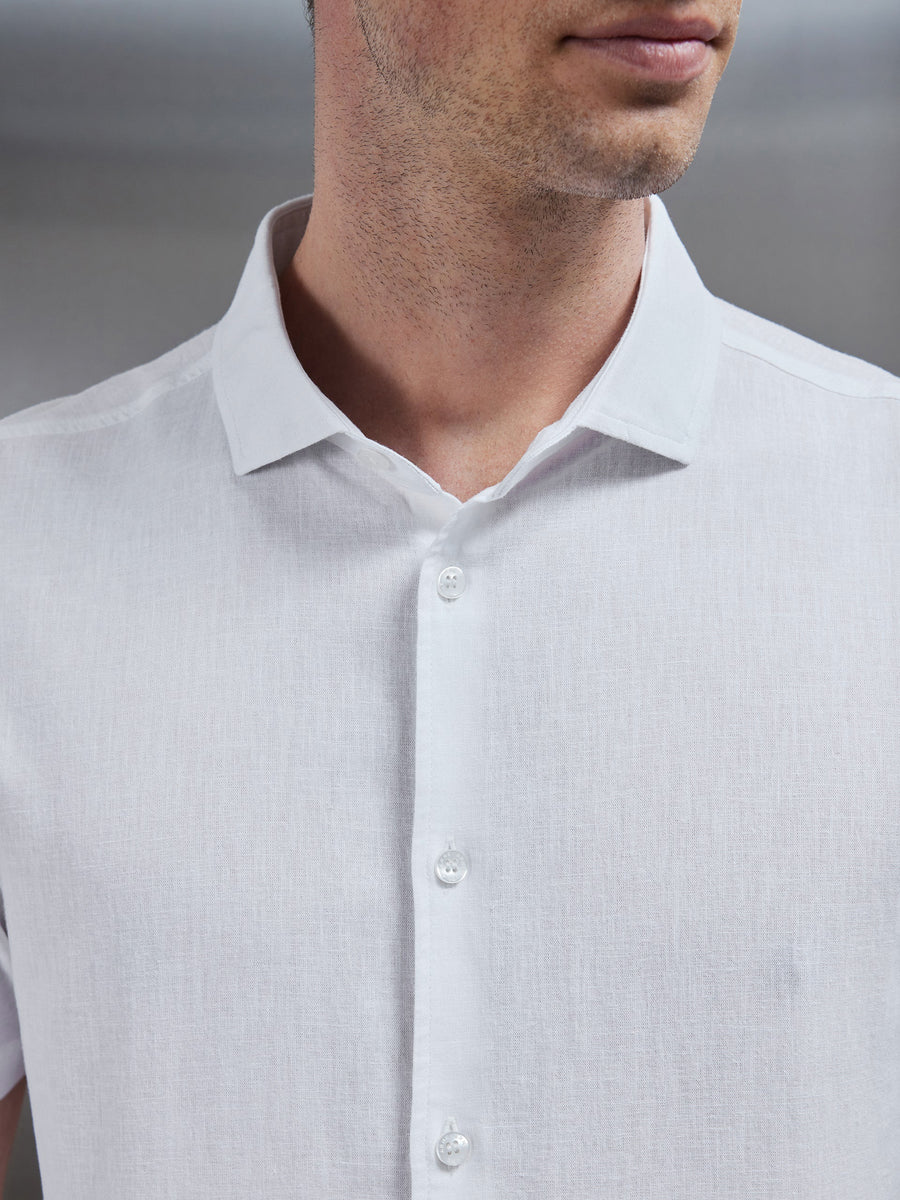 Linen Short Sleeve Cutaway Collar Shirt in White