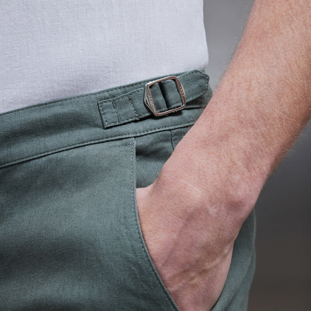 Linen Tailored Short in Sage