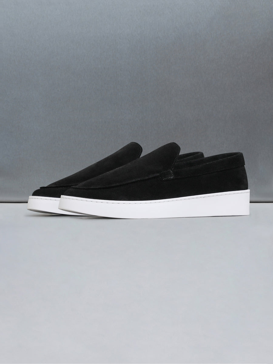 Loafer in Black