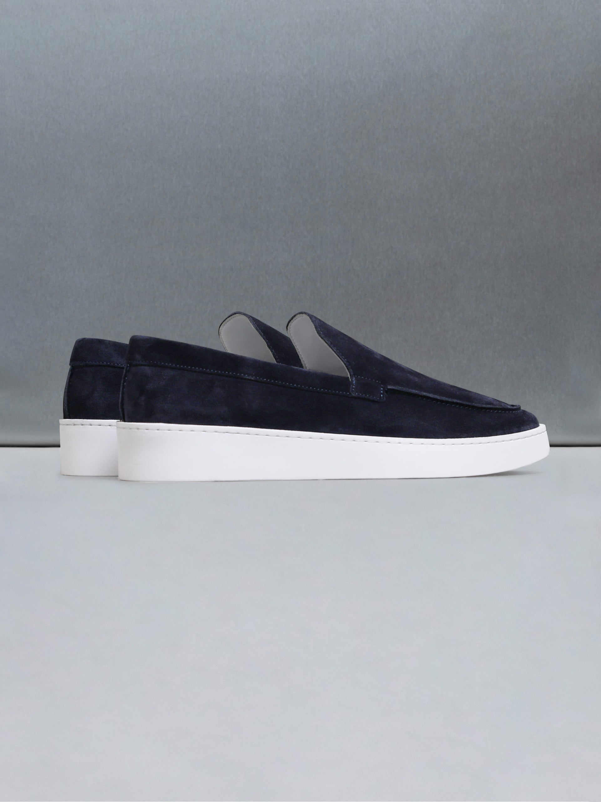 Loafer in Navy