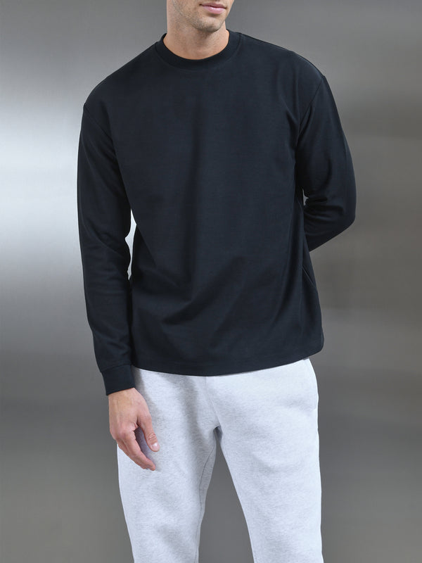 Relaxed Fit Long Sleeve T-Shirt in Black