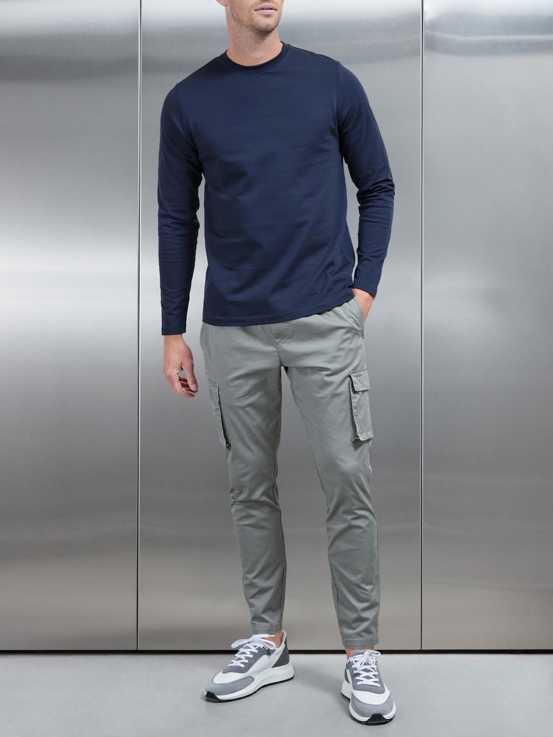 Long Sleeve Slim Fit T-Shirt in Navy