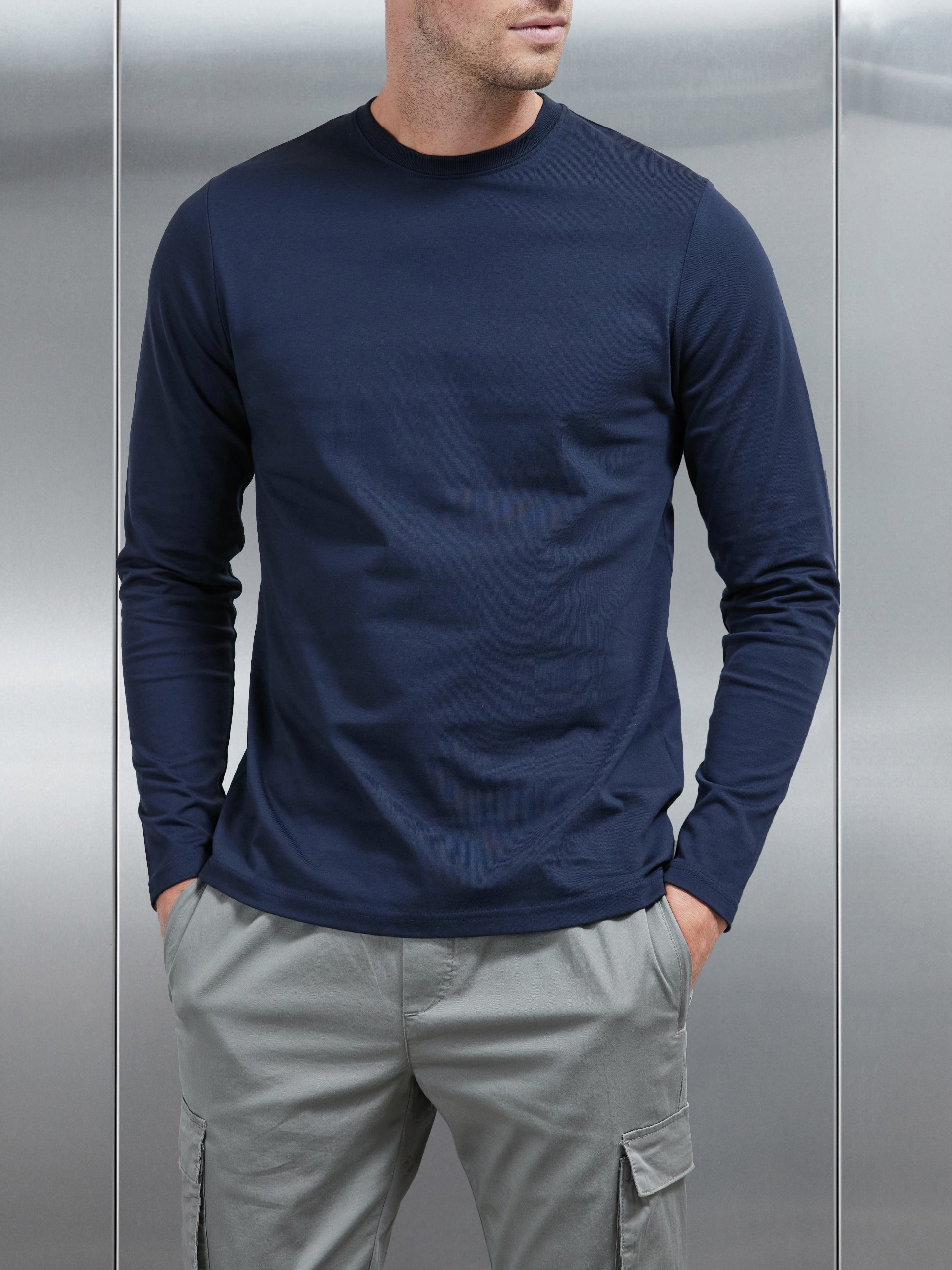 Long Sleeve Slim Fit T-Shirt in Navy