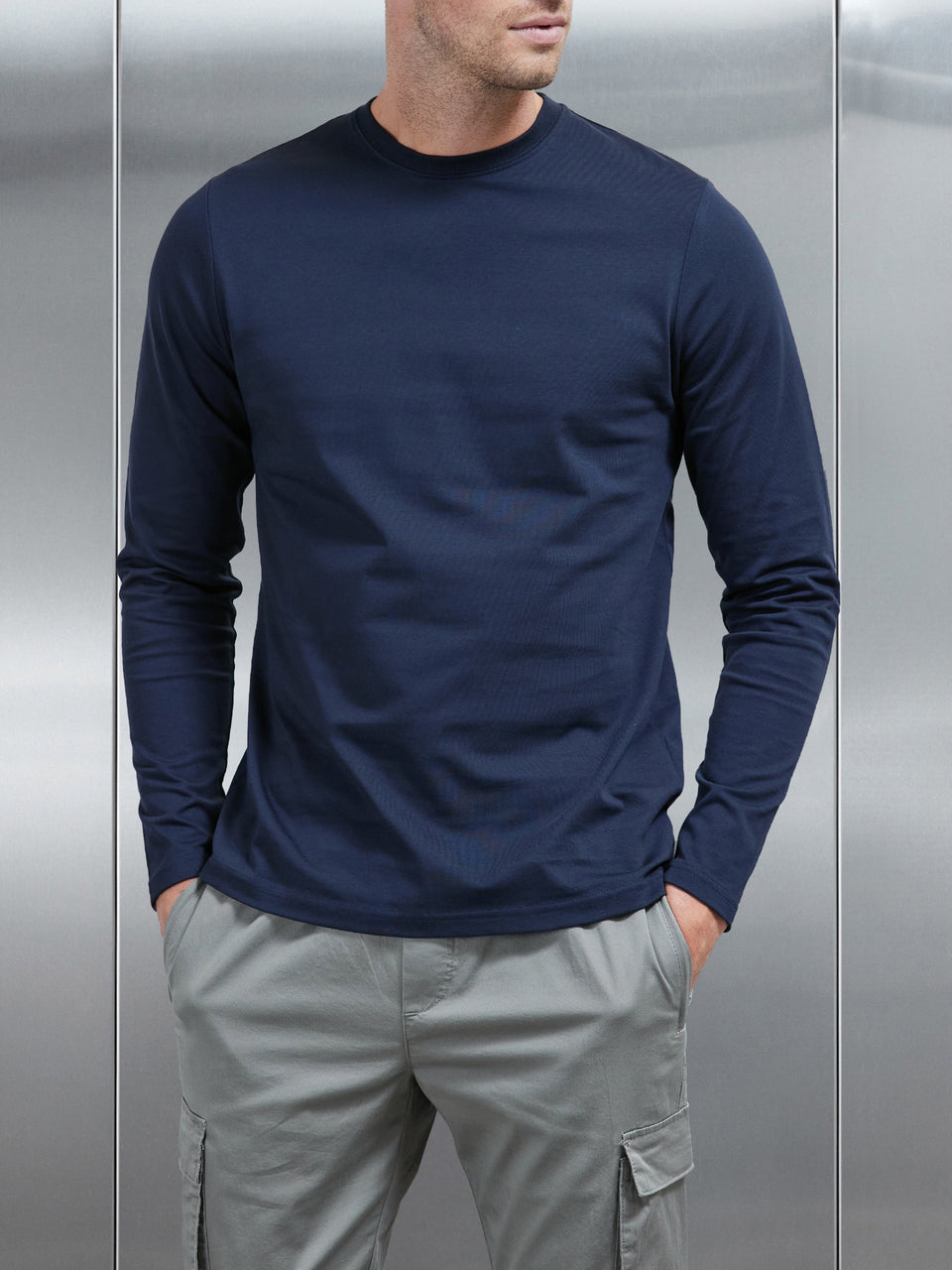 Long Sleeve Slim Fit T-Shirt in Navy