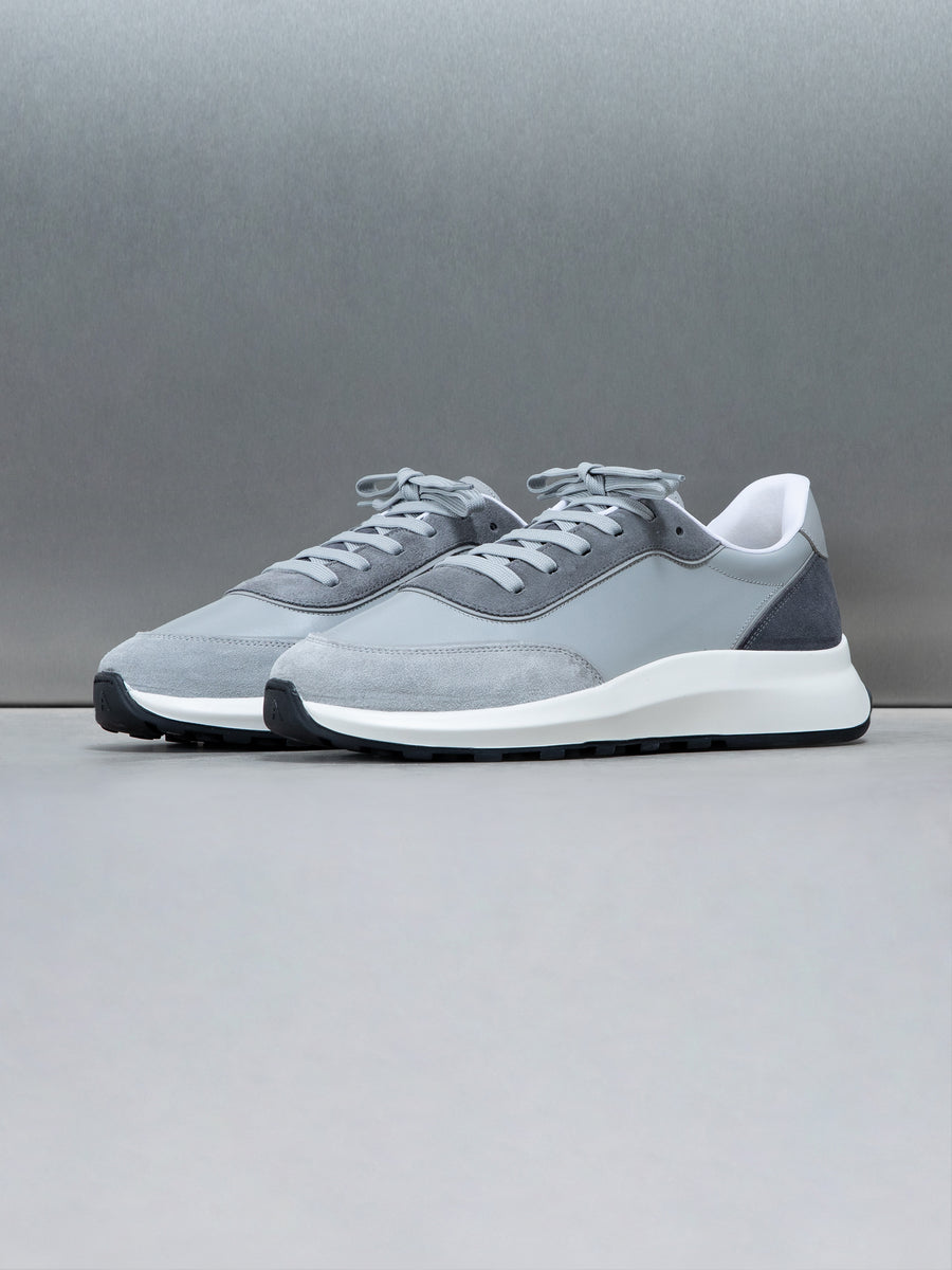 Low Runner in Tonal Grey