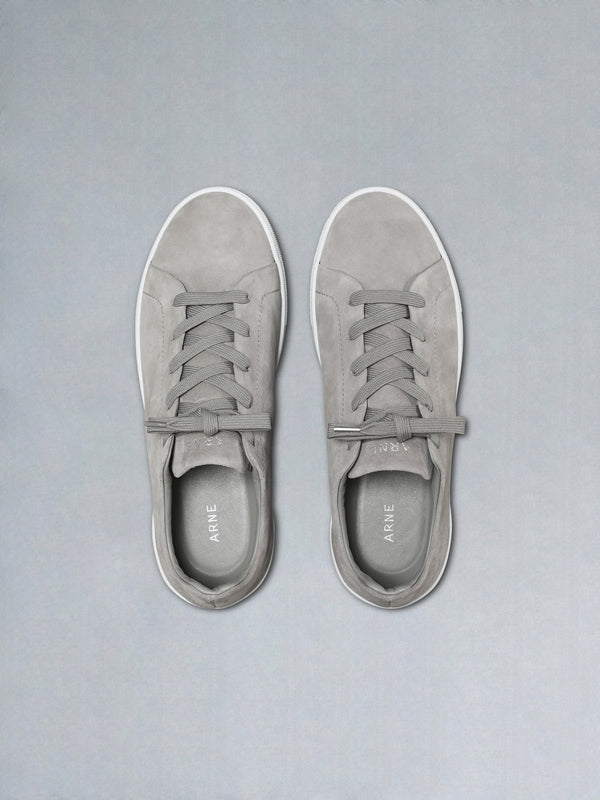 Low Trainer Suede in Pebble Grey