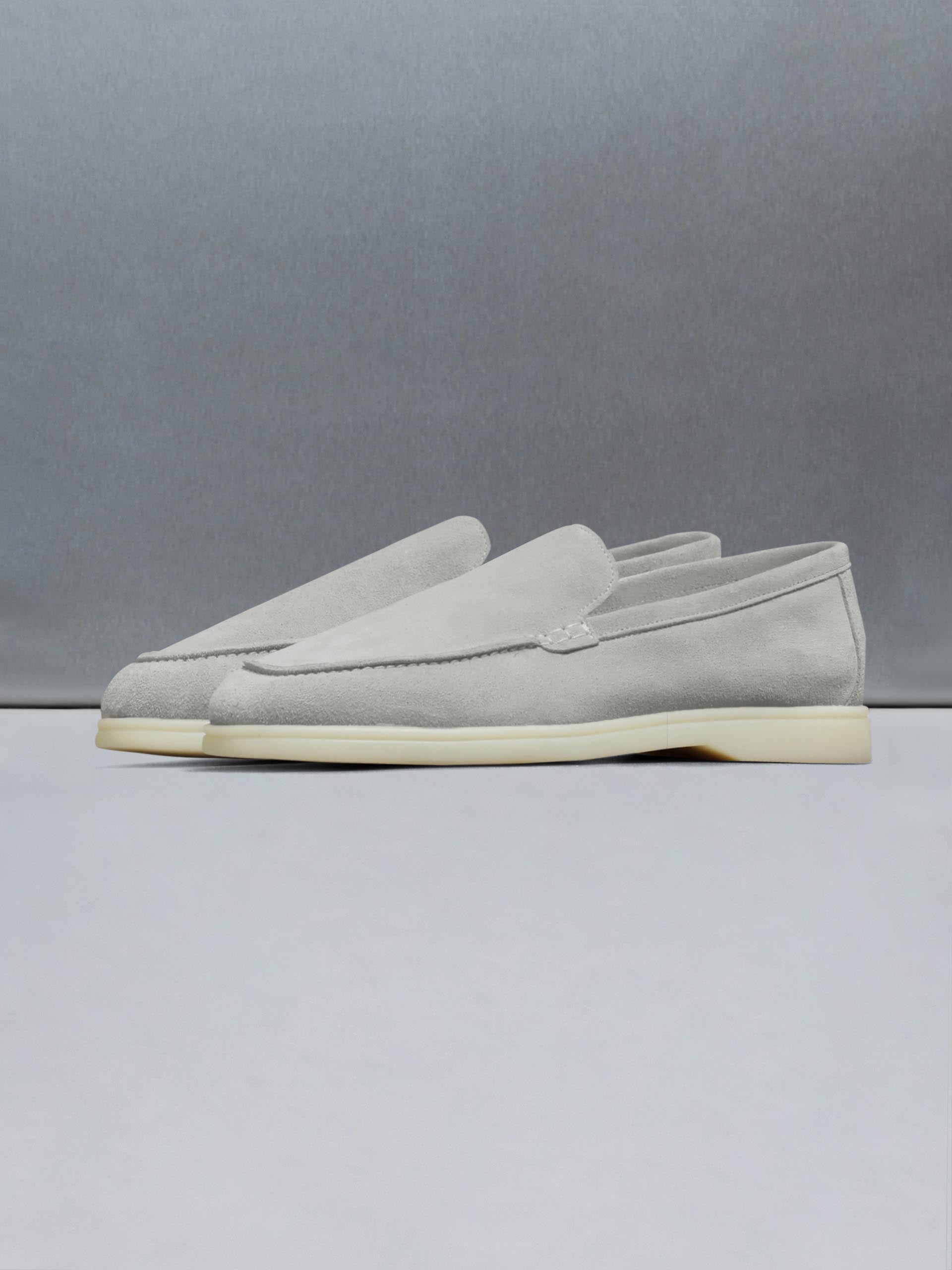 Low Suede Loafer in Grey