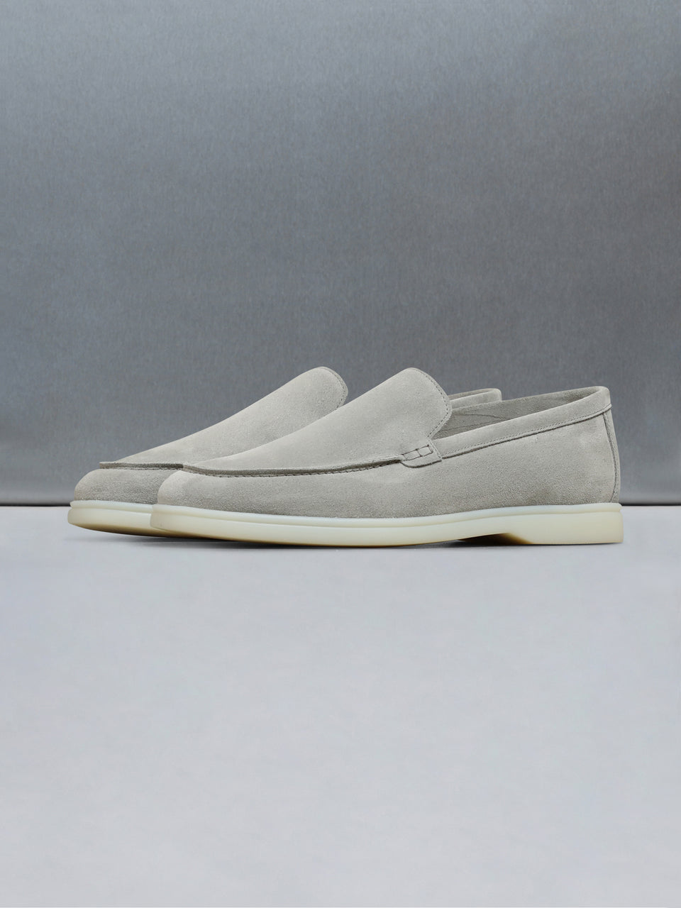 Low Loafer in Grey