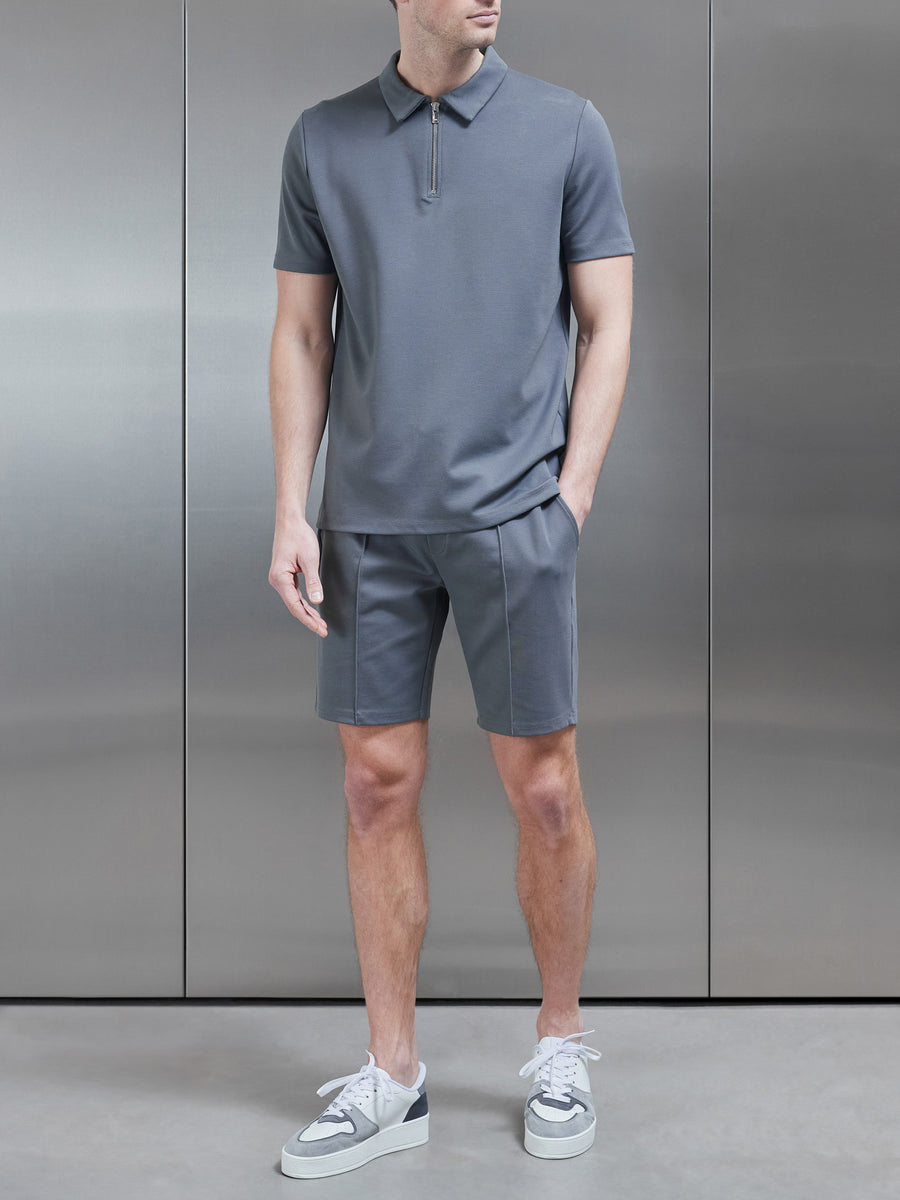 Luxe Essential Short in Grey