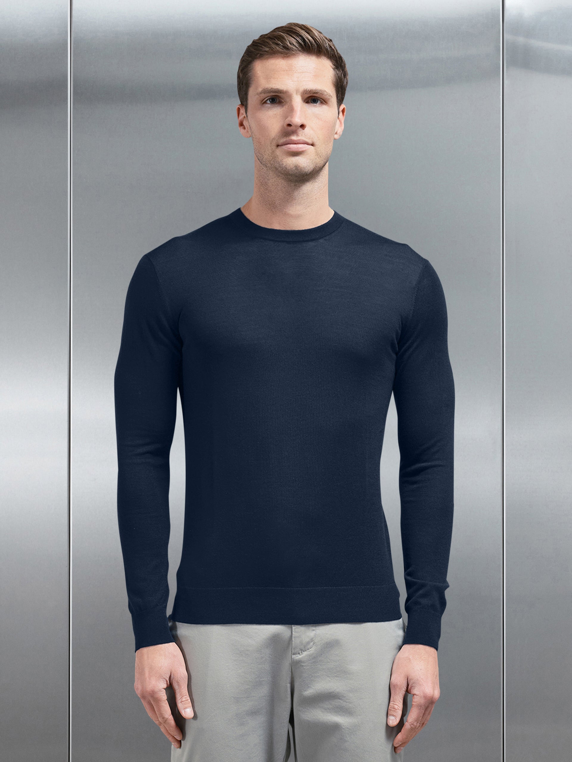 Merino Wool Sweatshirt in Navy