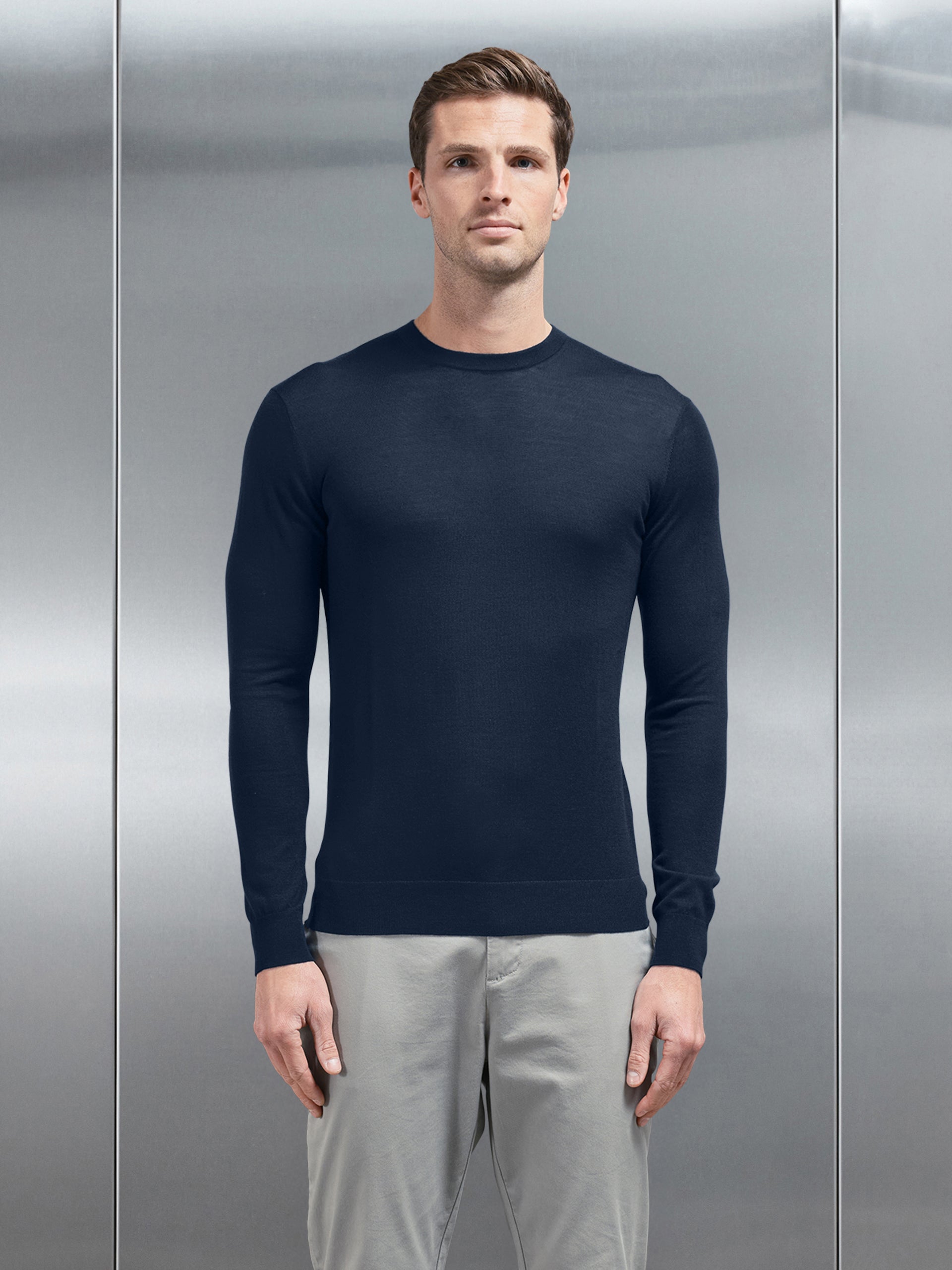 Merino Wool Sweatshirt in Navy