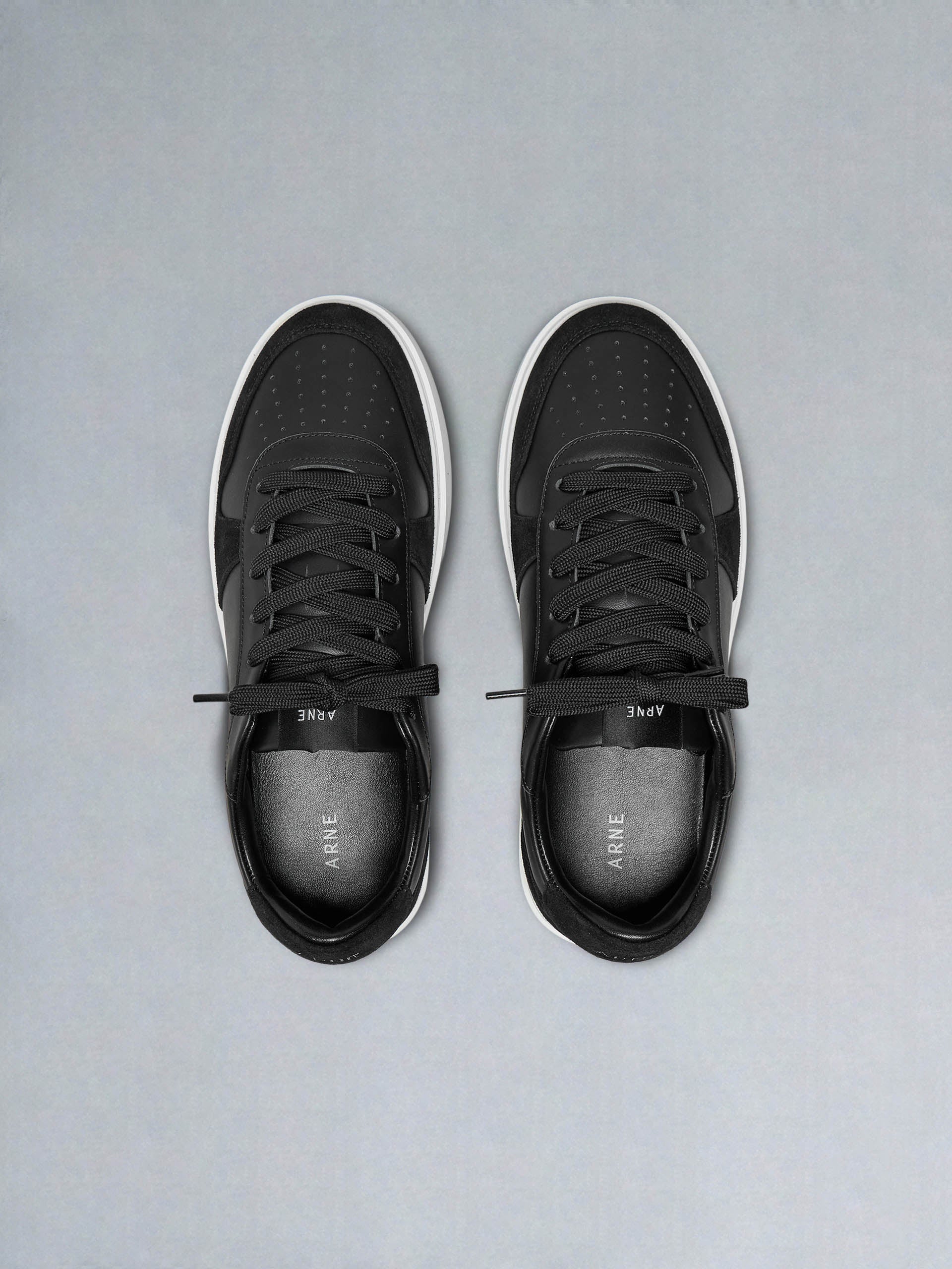 Mid Court Trainer in Black