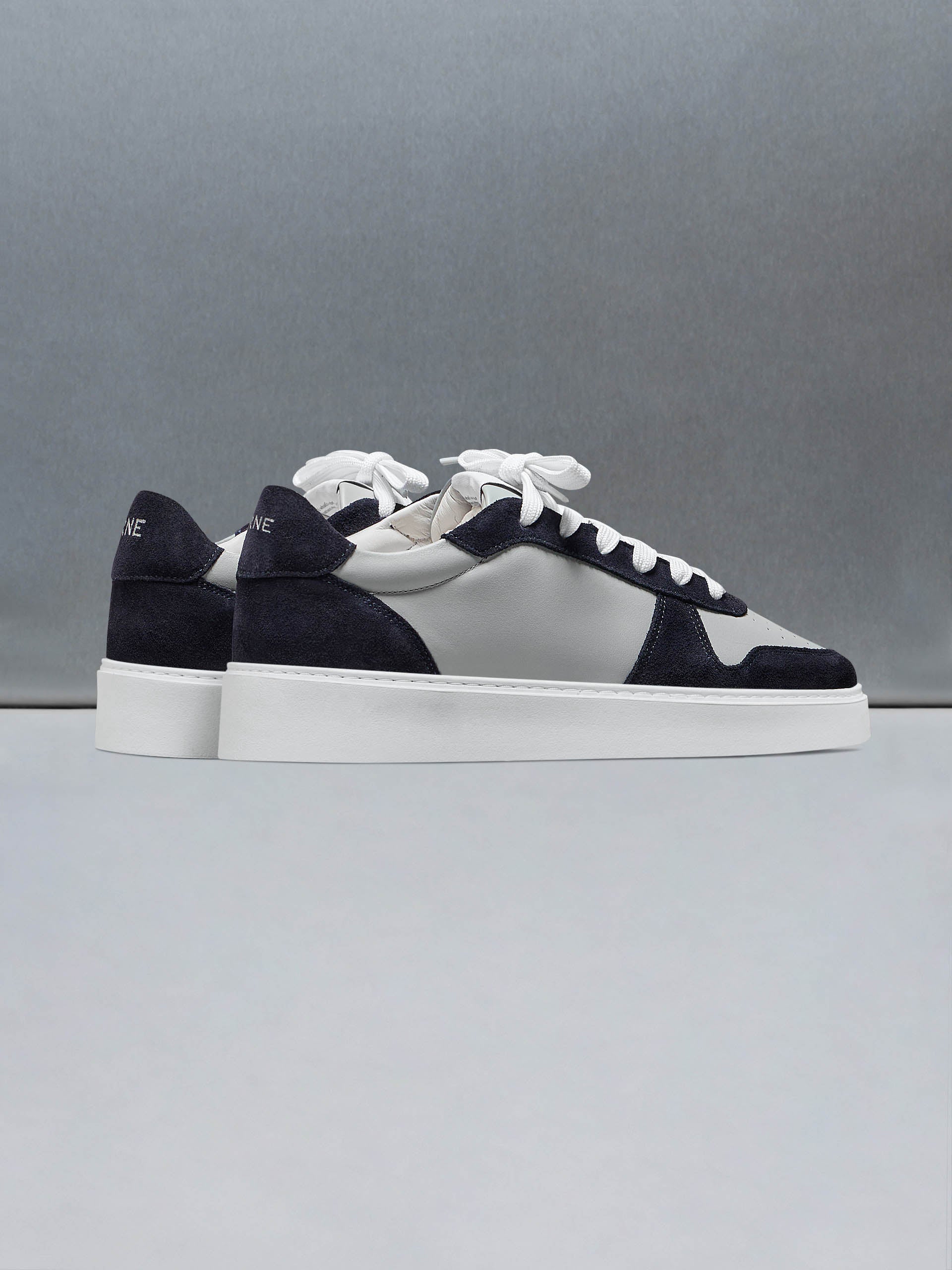 Mid Court Trainer in Grey Navy