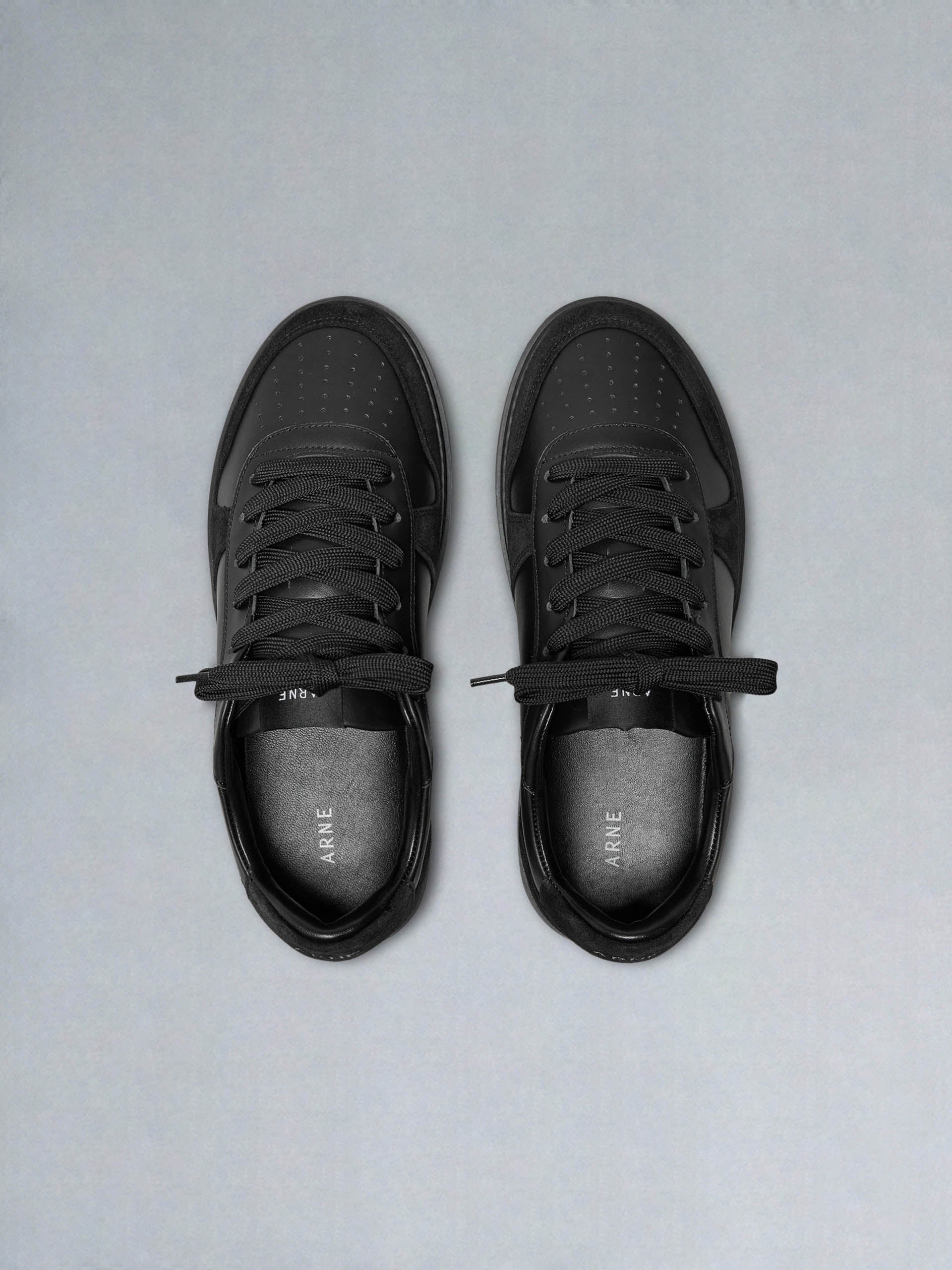Mid Court Trainer in Triple Black