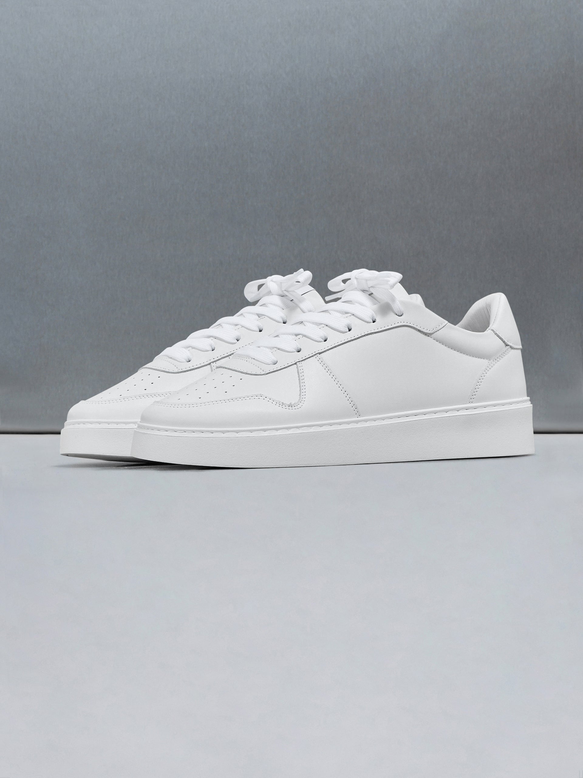 Mid Court Trainer in White