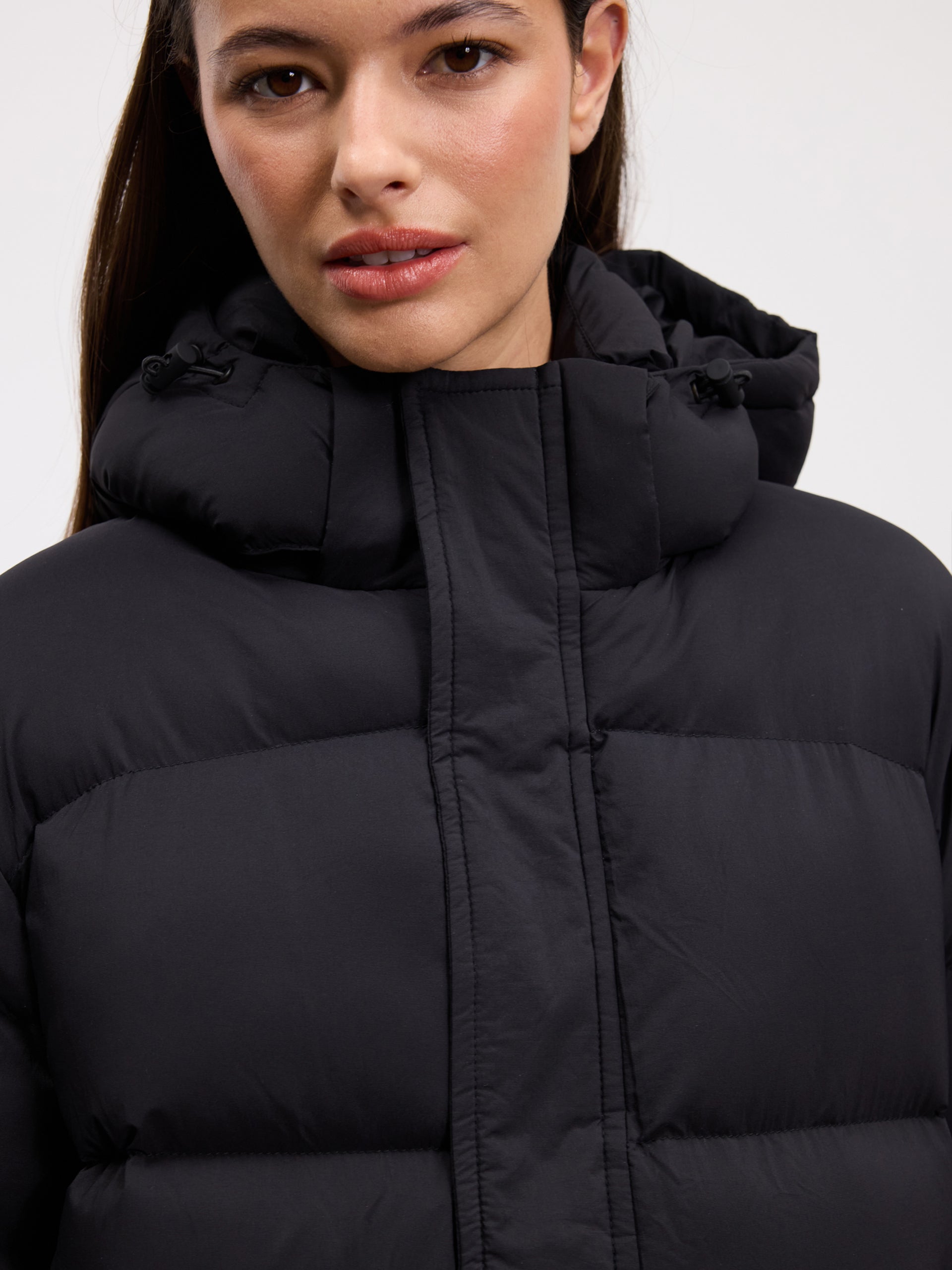 Womens Short Length Puffer Jacket in Black