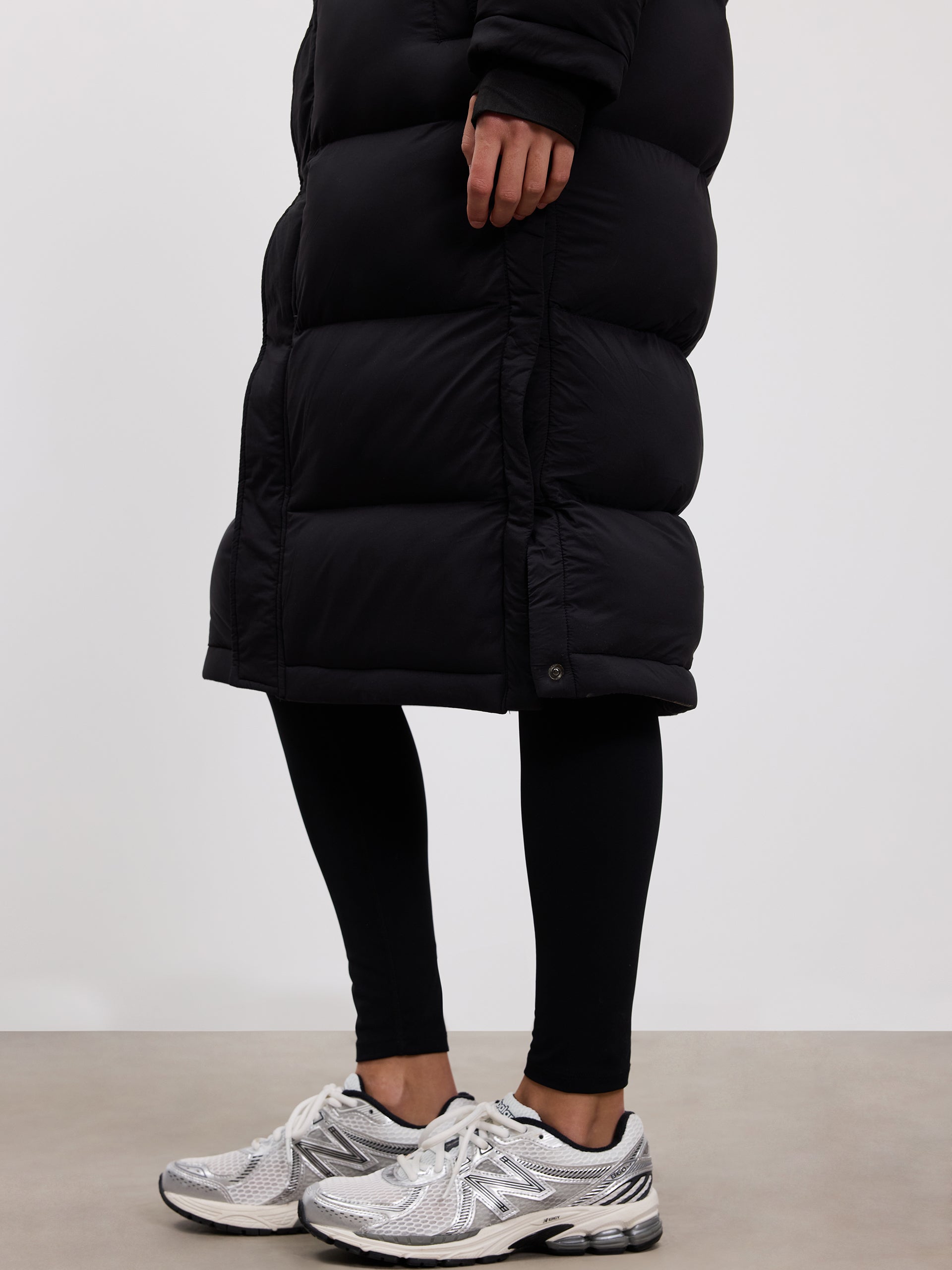 Womens Mid Length Puffer Jacket in Black