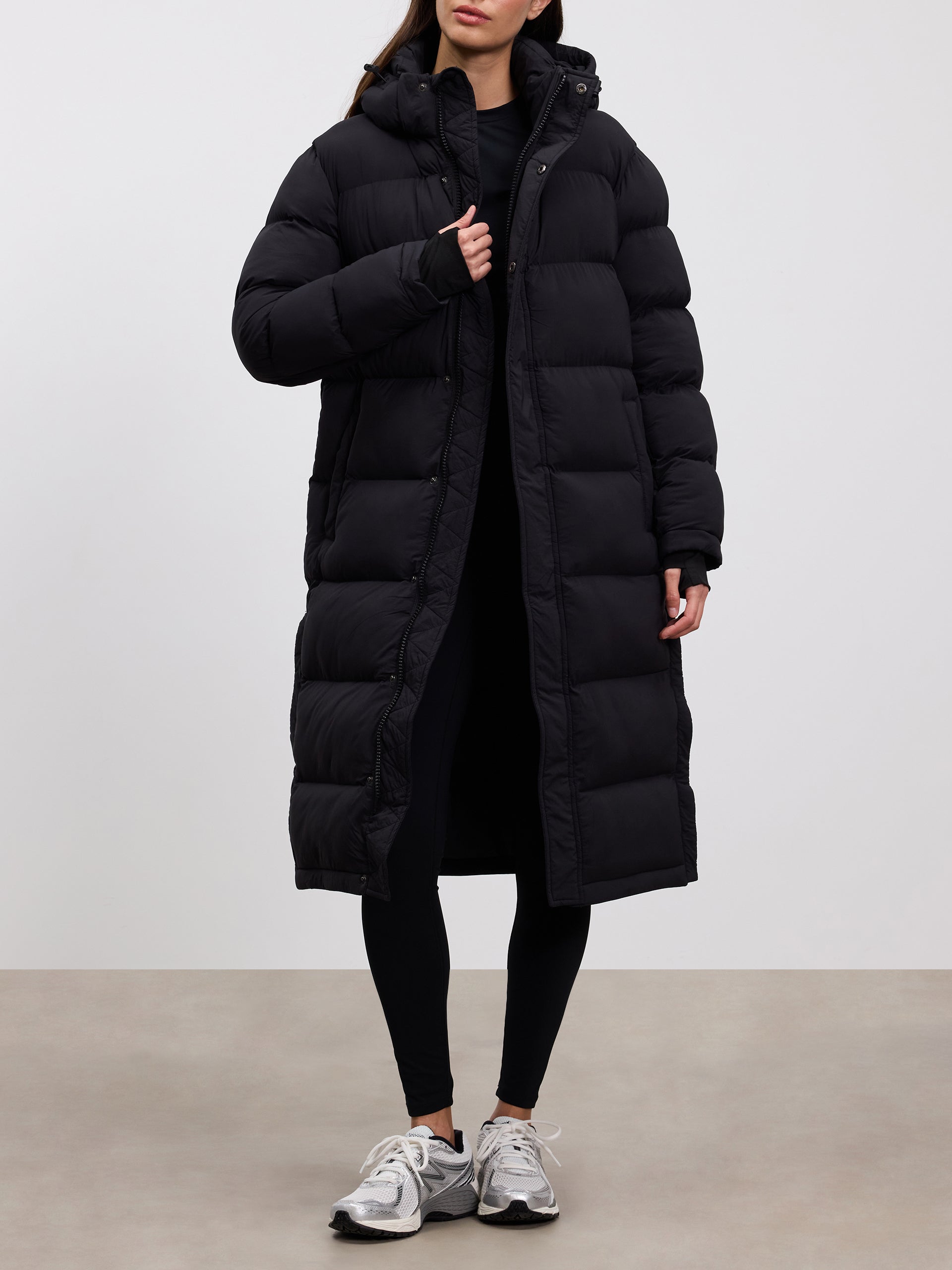 Womens Mid Length Puffer Jacket in Black