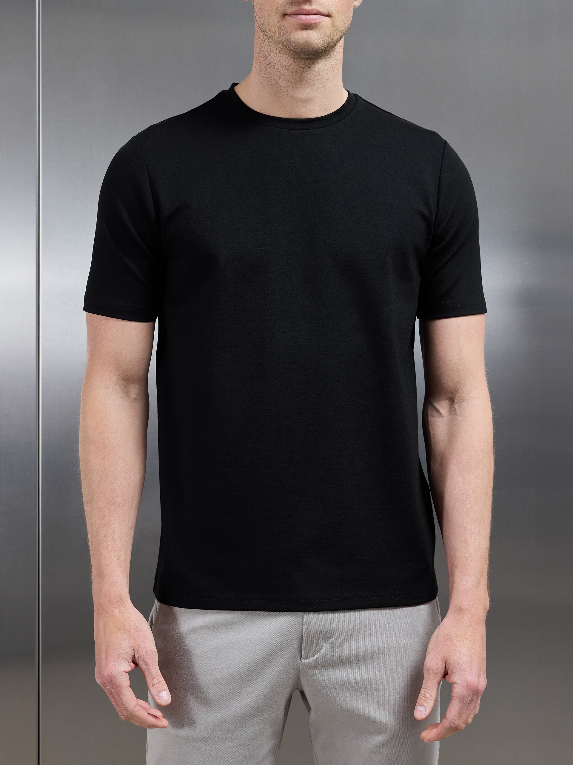 Mid Weight Interlock Essential T-Shirt in Black