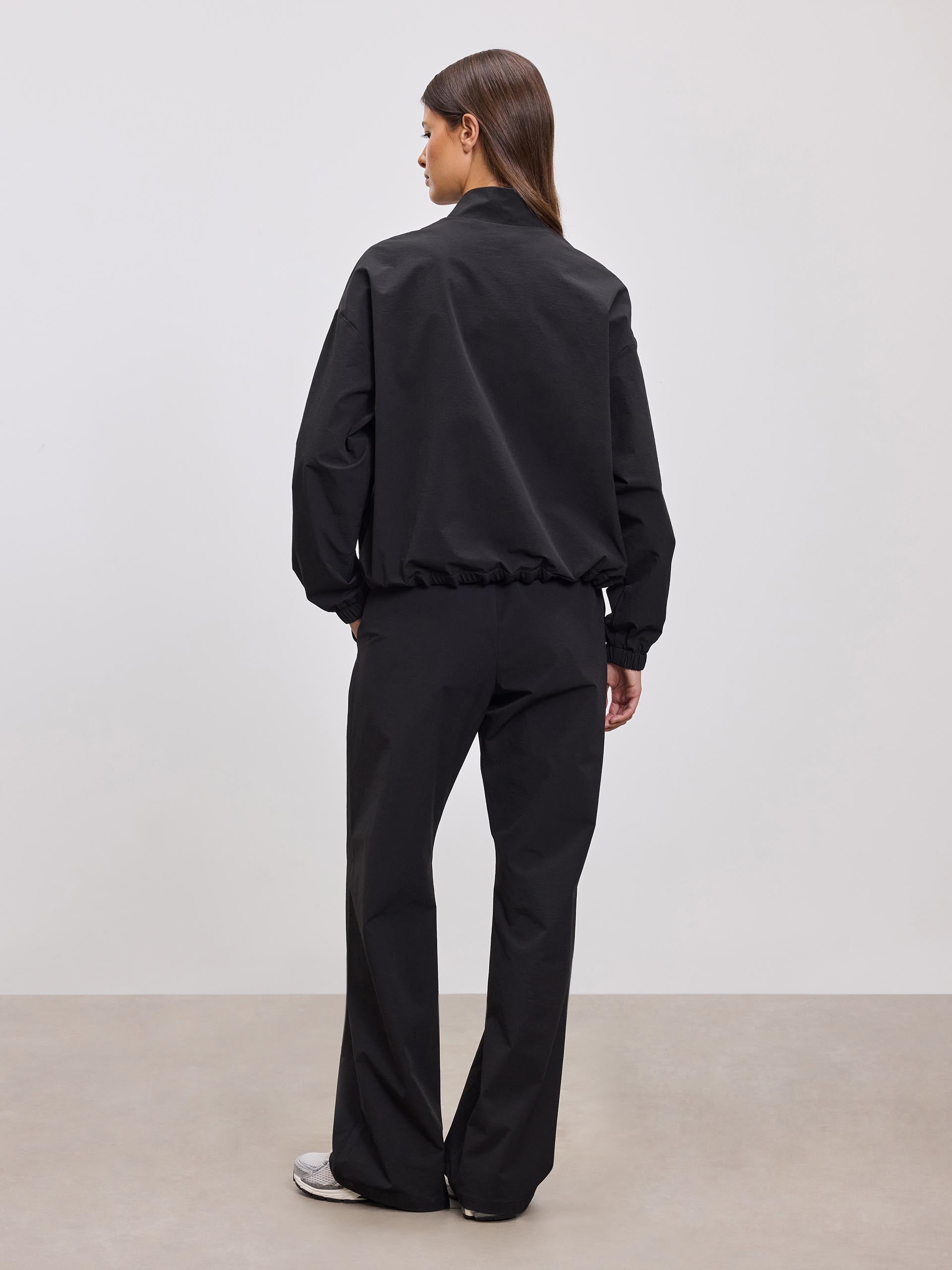 Womens Nylon 1/4 Zip in Black