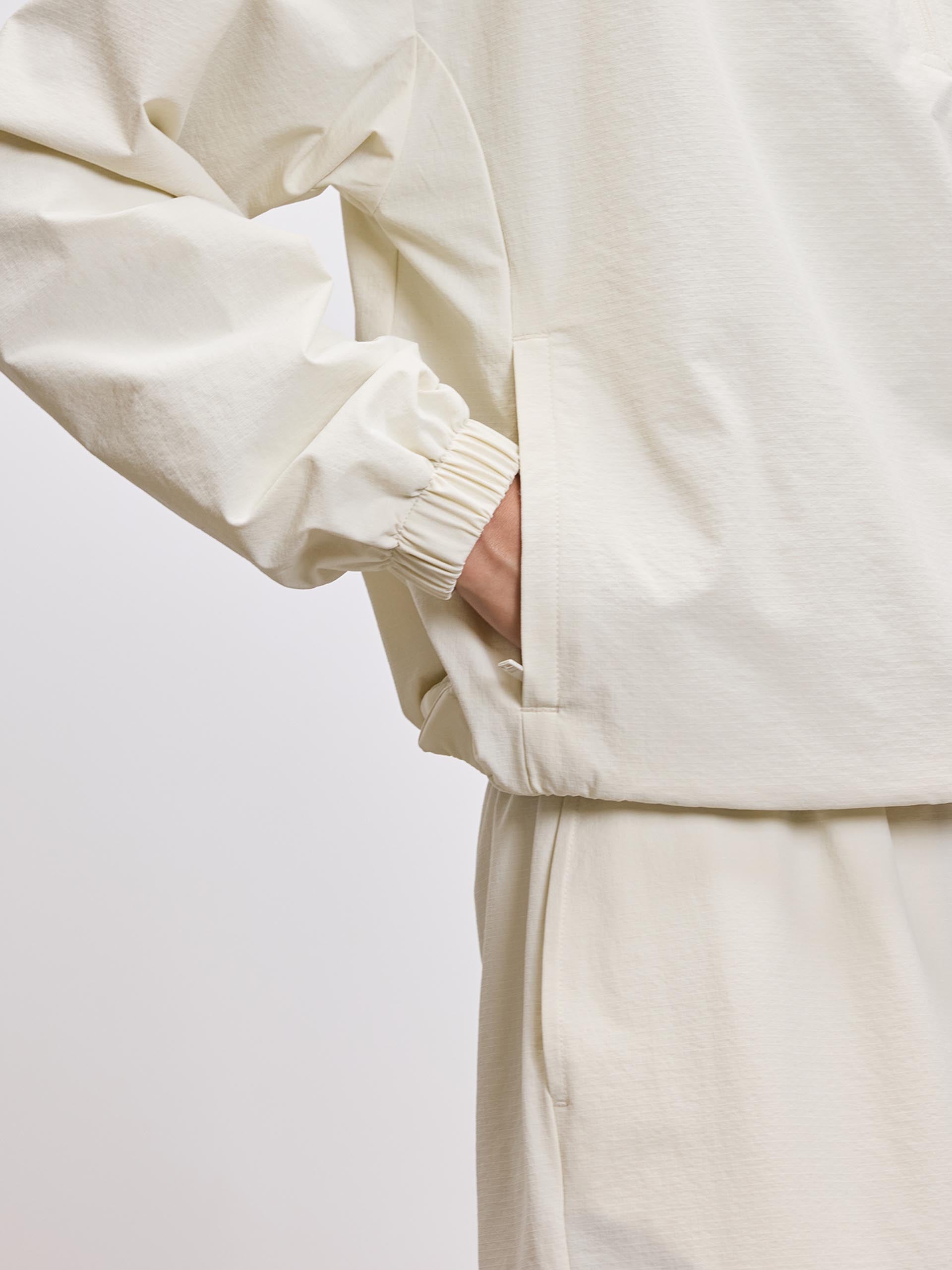 Womens Nylon 1/4 Zip in Ecru