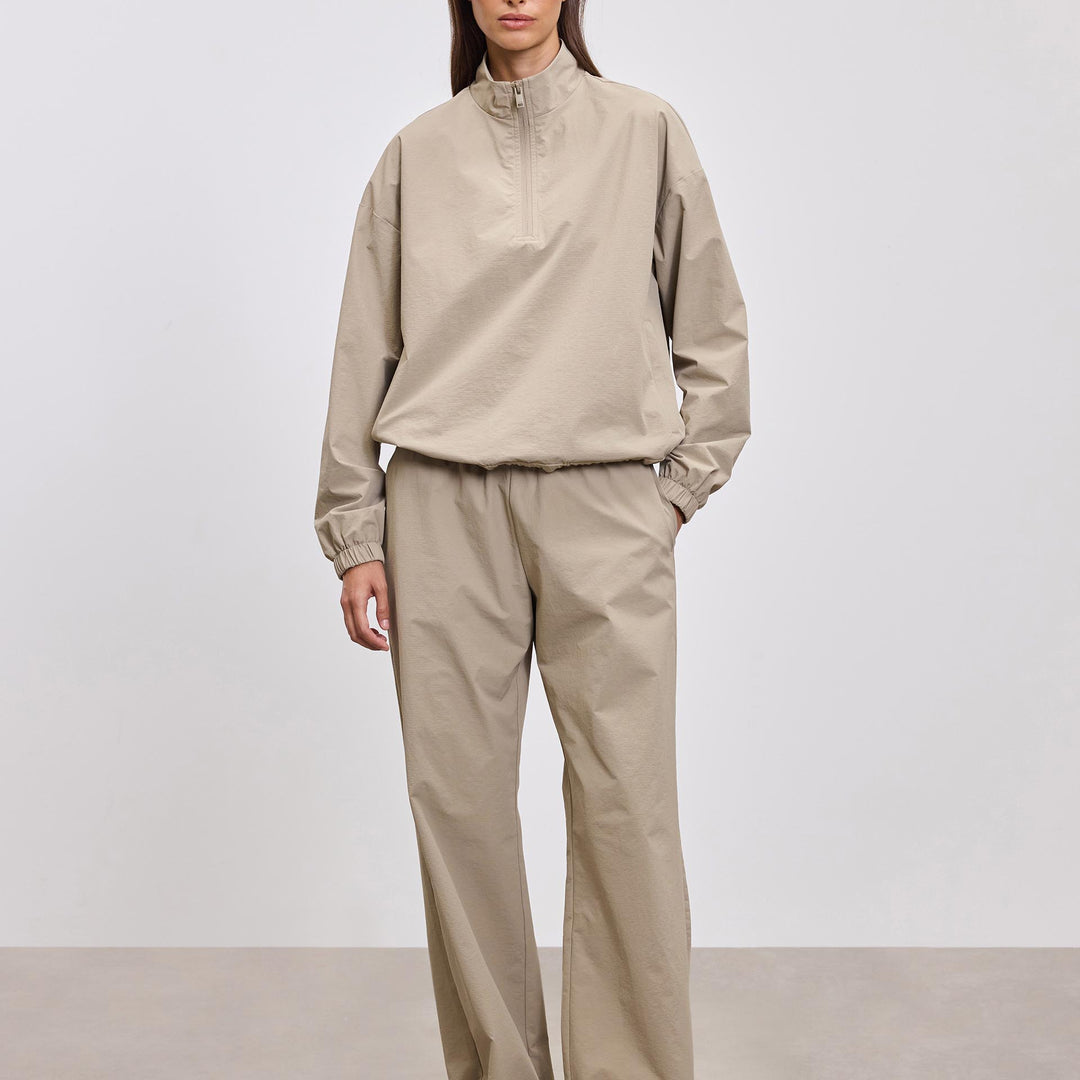 Womens Nylon 1/4 Zip in Stone