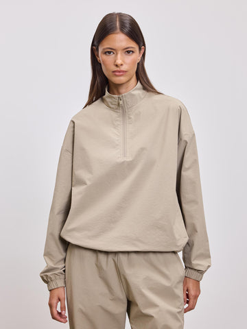 Womens Nylon 1/4 Zip in Stone
