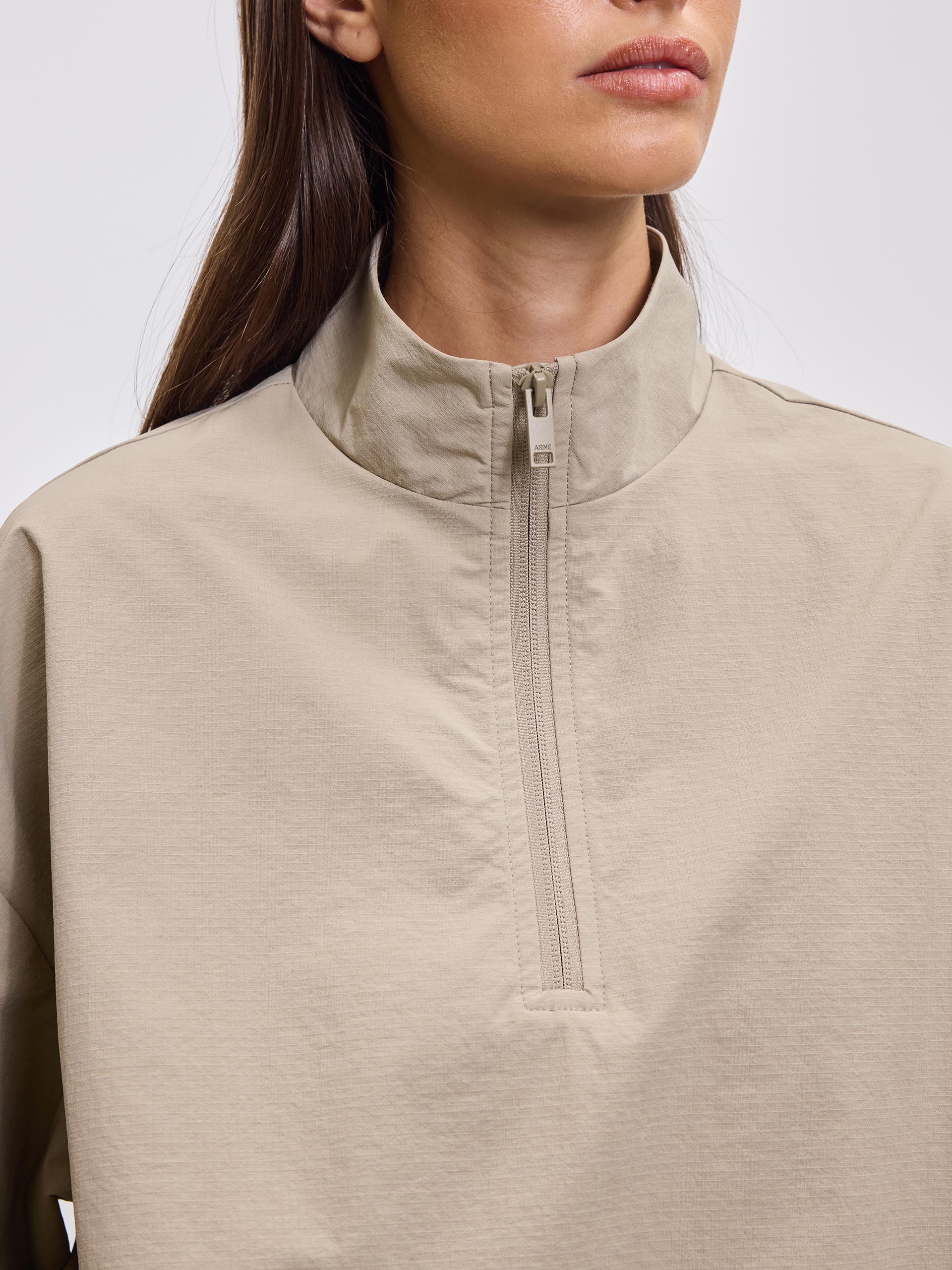 Womens Nylon 1/4 Zip in Stone