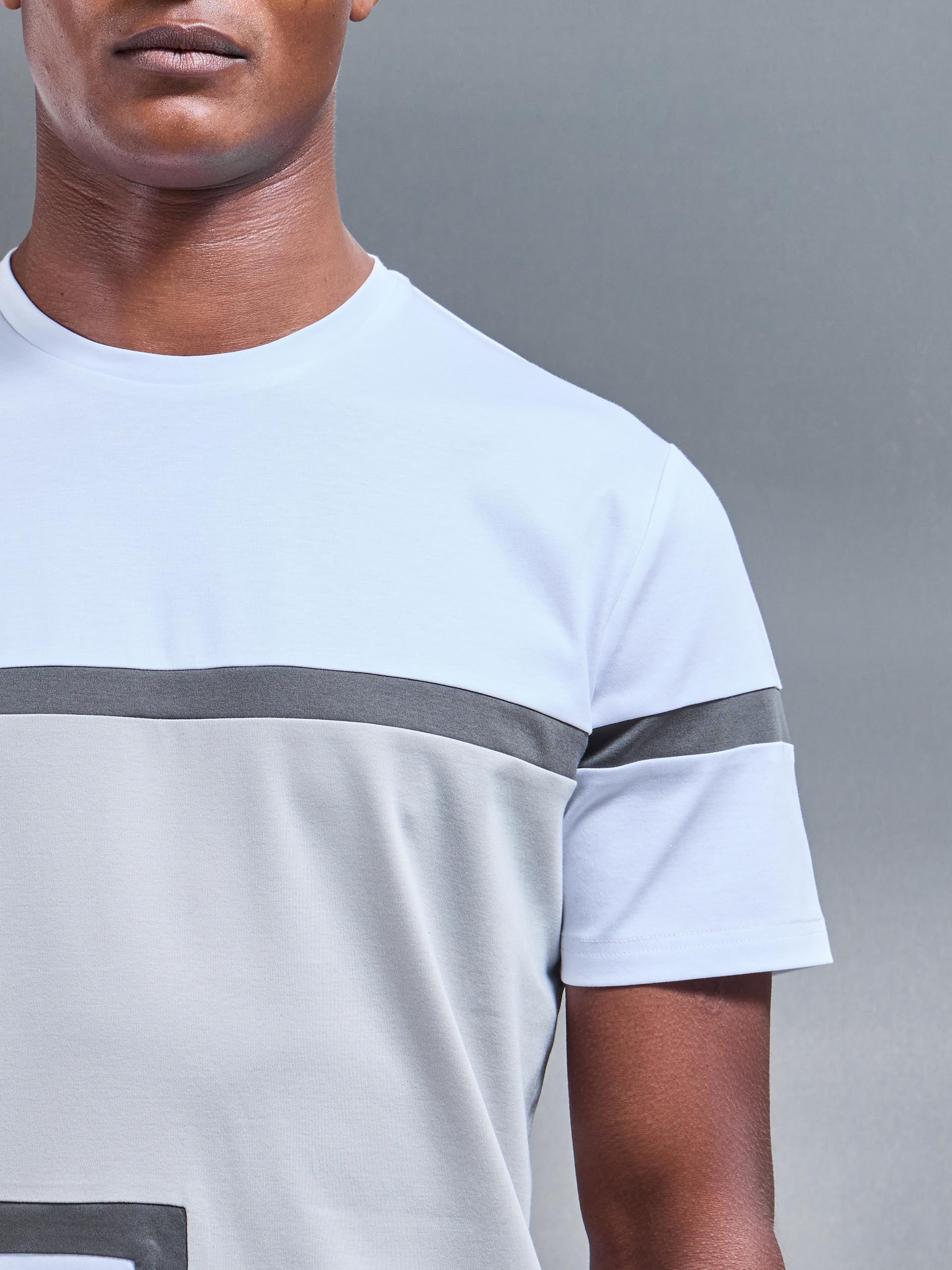 Oden Mercerised Colour Block T-Shirt in Mid Grey