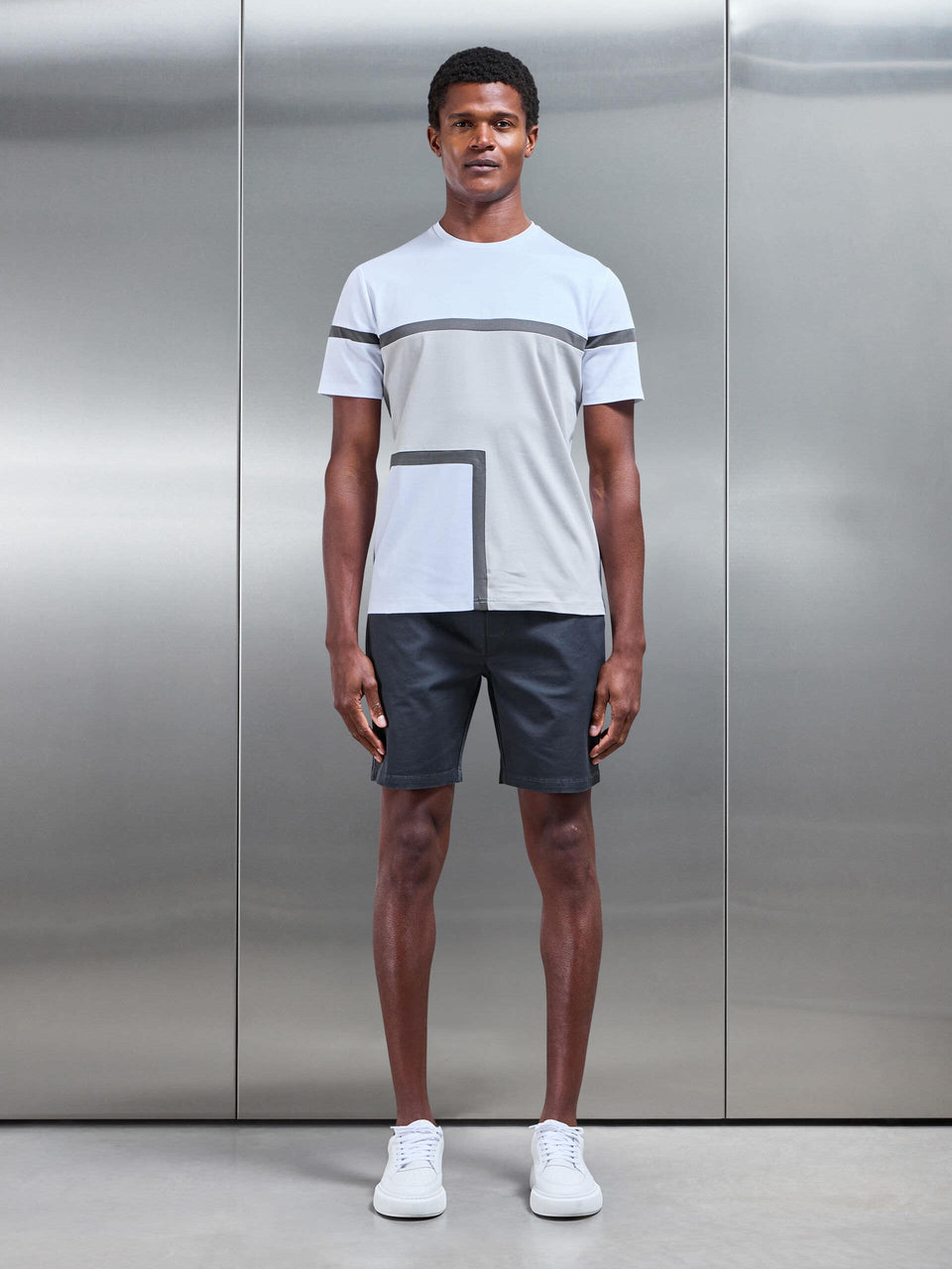 Oden Mercerised Colour Block T-Shirt in Mid Grey