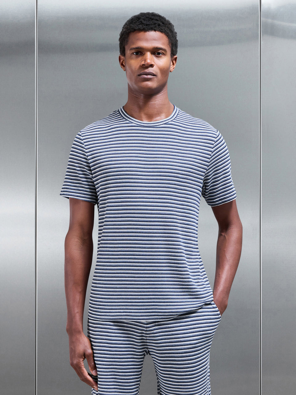 Palm T-Shirt in Navy