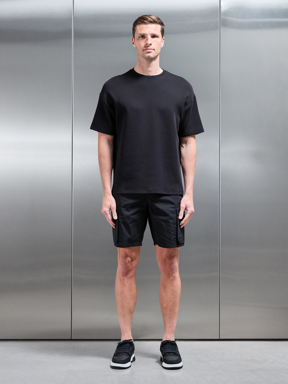 Parachute Cargo Short in Black