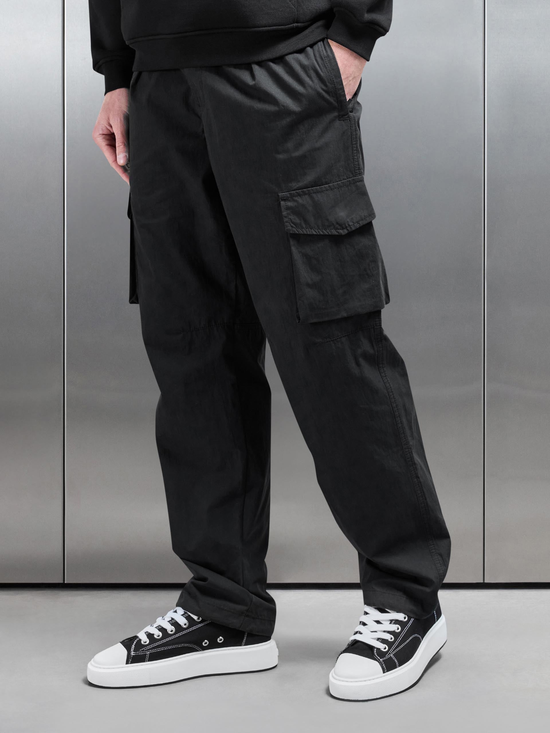 Parachute Cargo Pant in Black