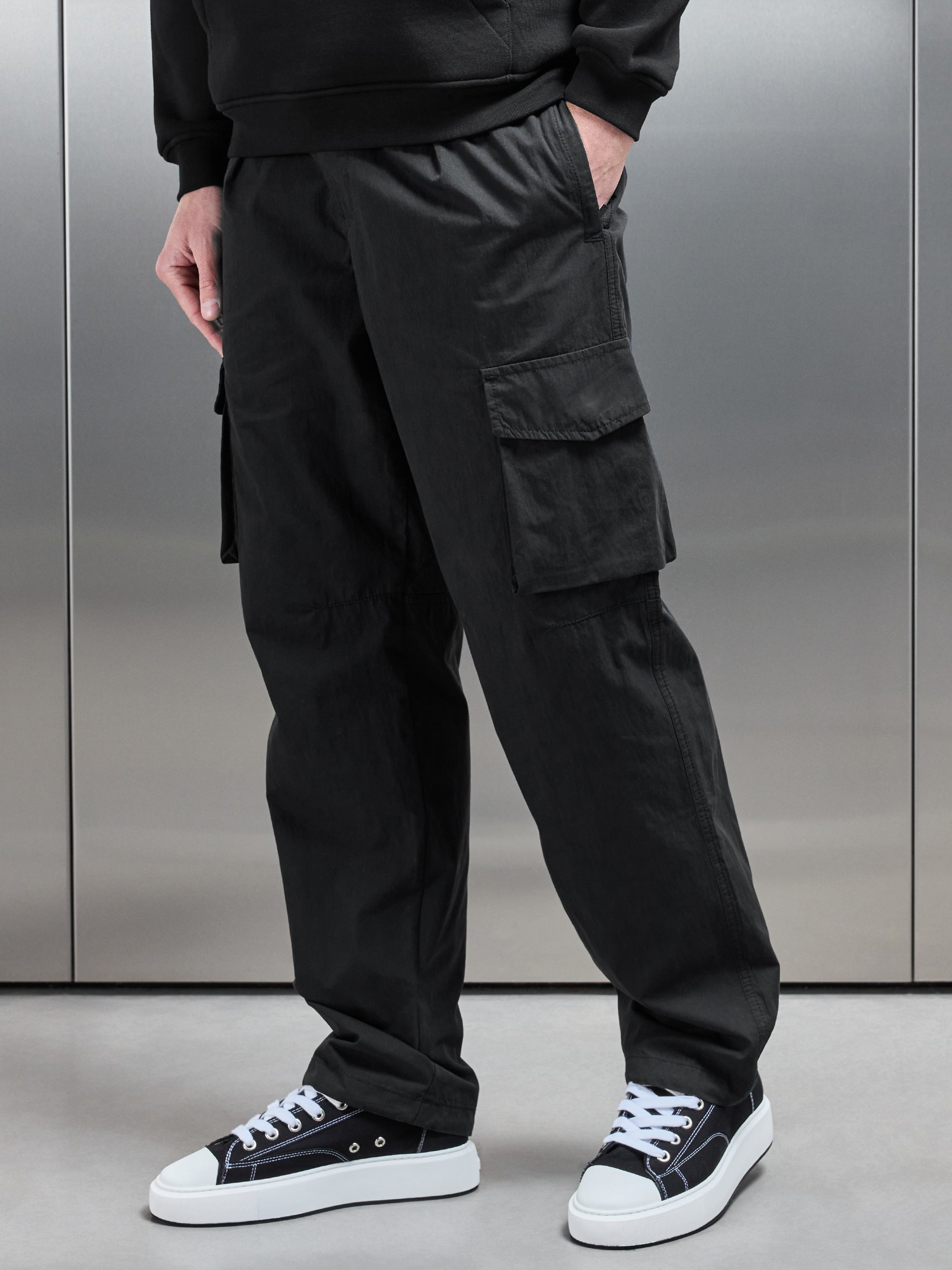 Parachute Cargo Pant in Black